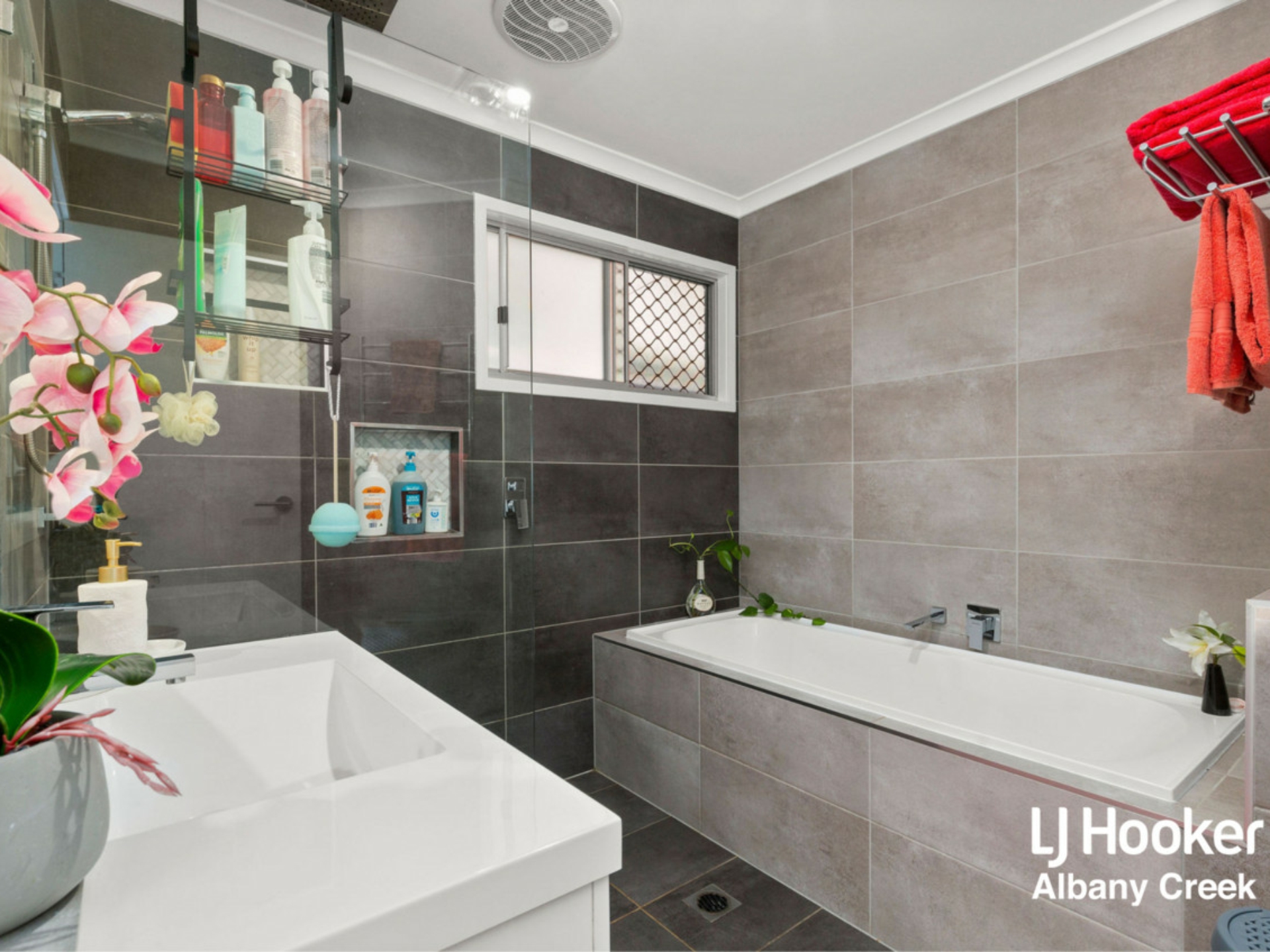 2 Gleneagles Street, MORAYFIELD