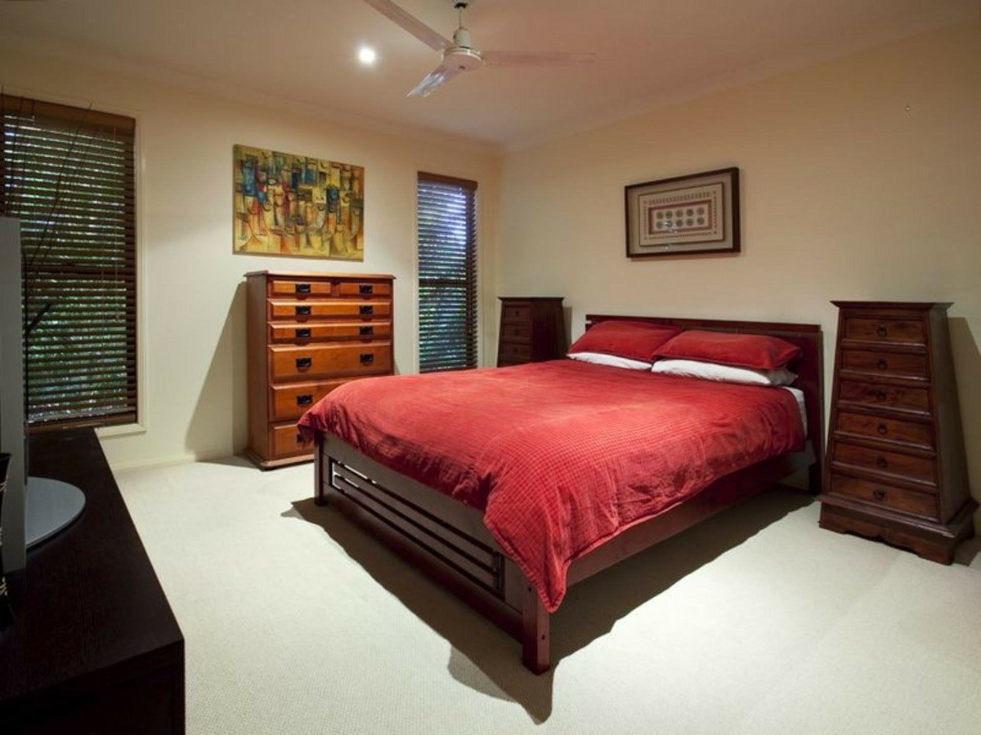 54 Ira Buckby Road West, CASHMERE