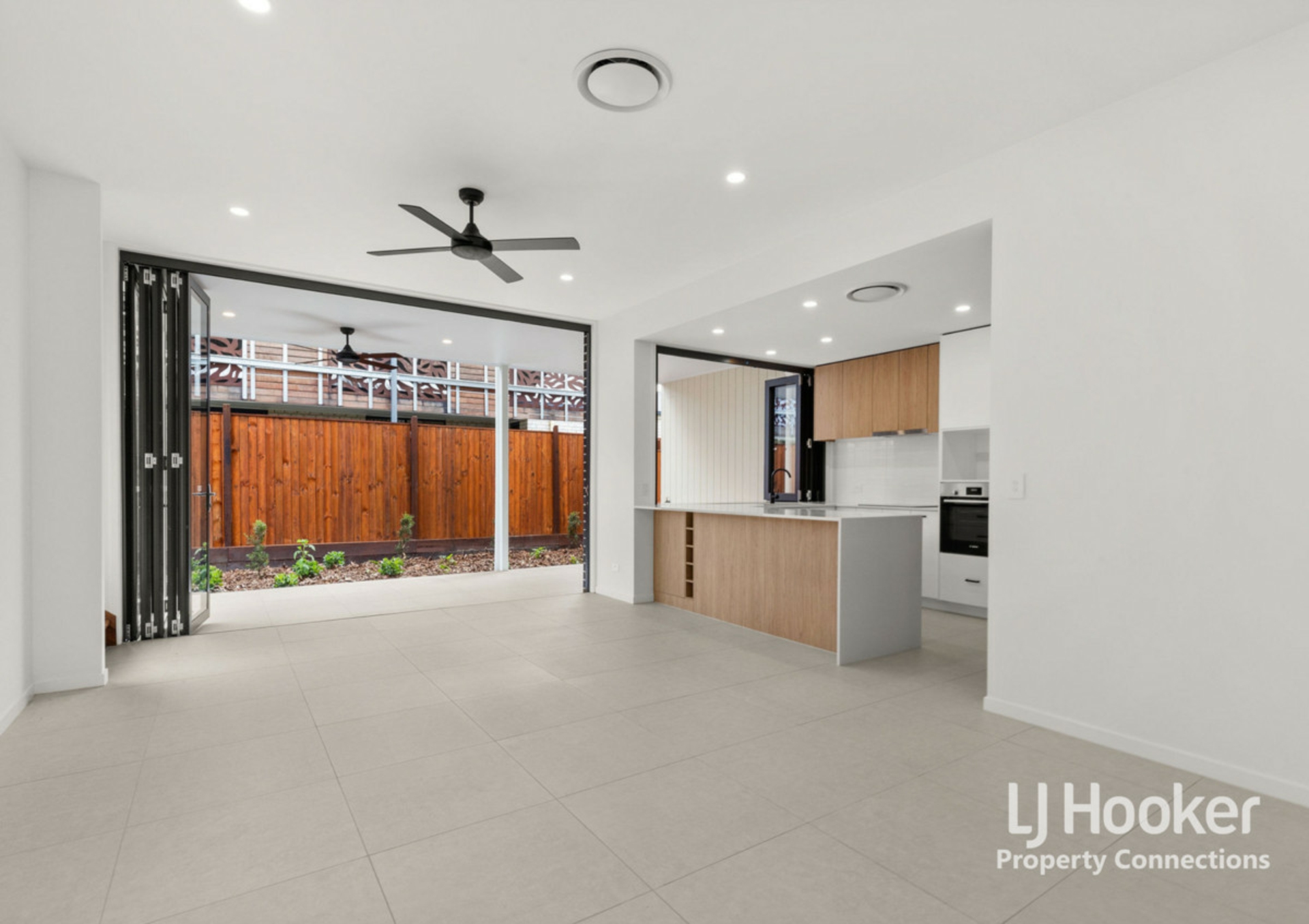 1/79 Leitchs Road, ALBANY CREEK
