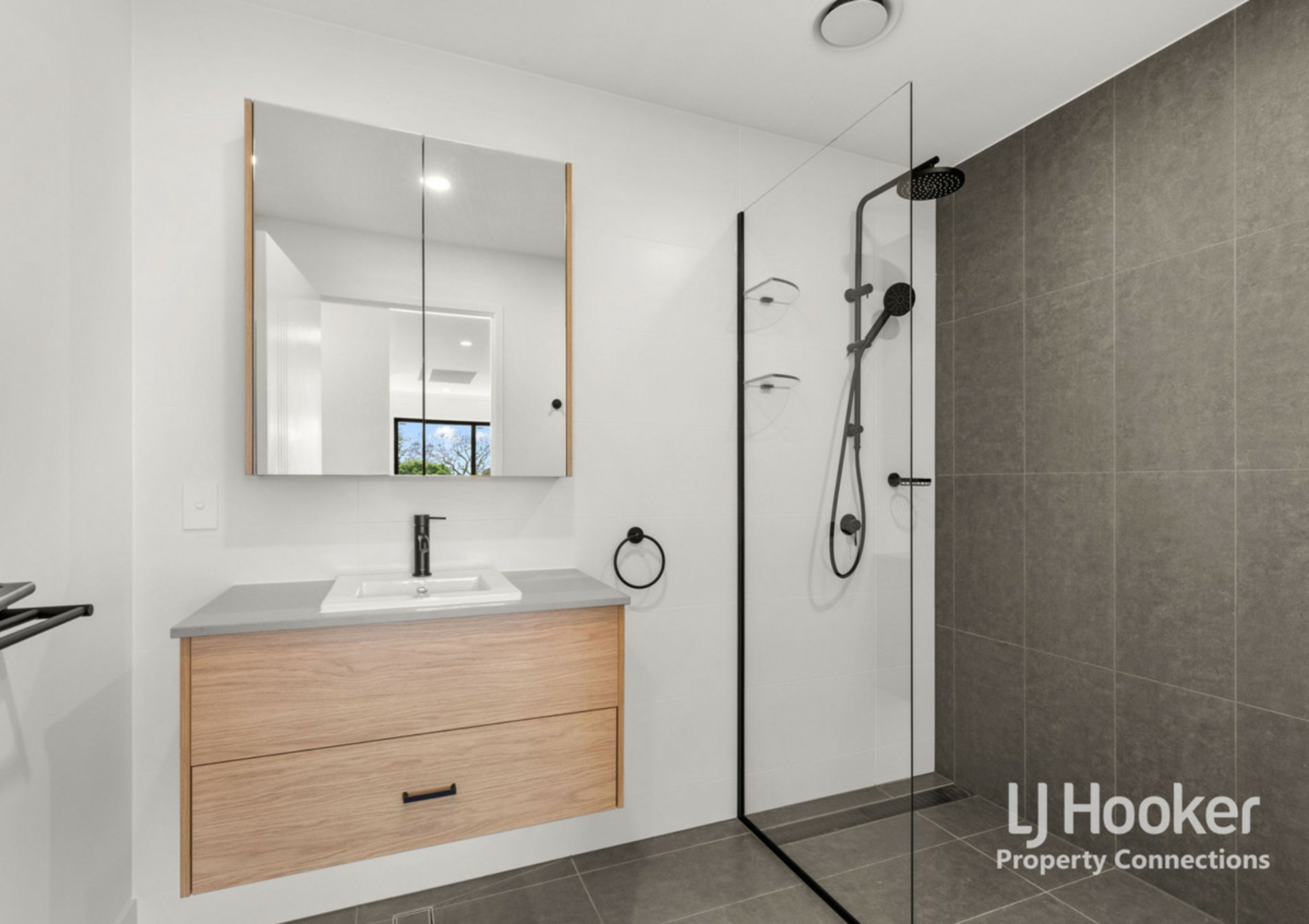 1/79 Leitchs Road, ALBANY CREEK