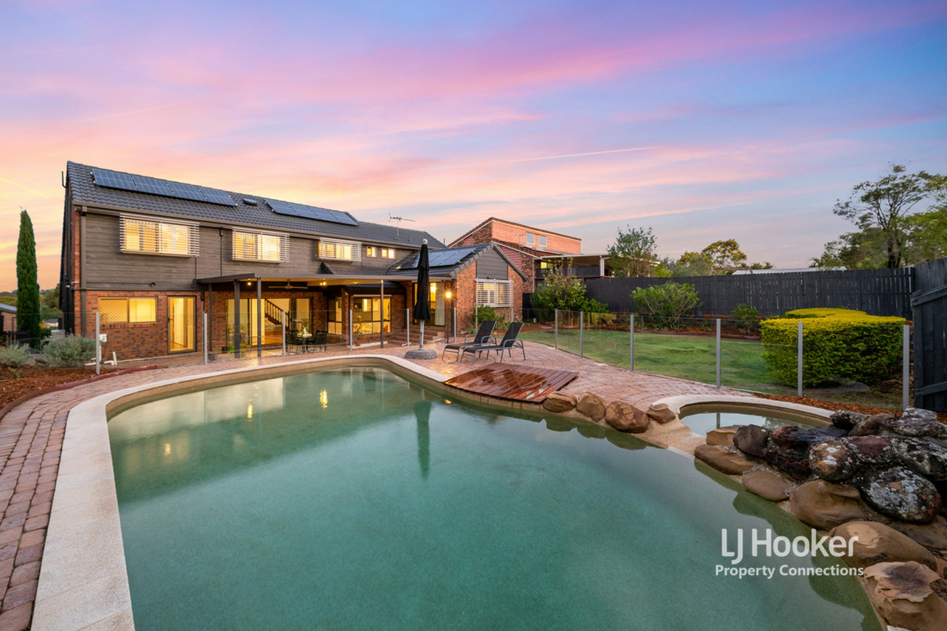 7 Franklin Court, ALBANY CREEK