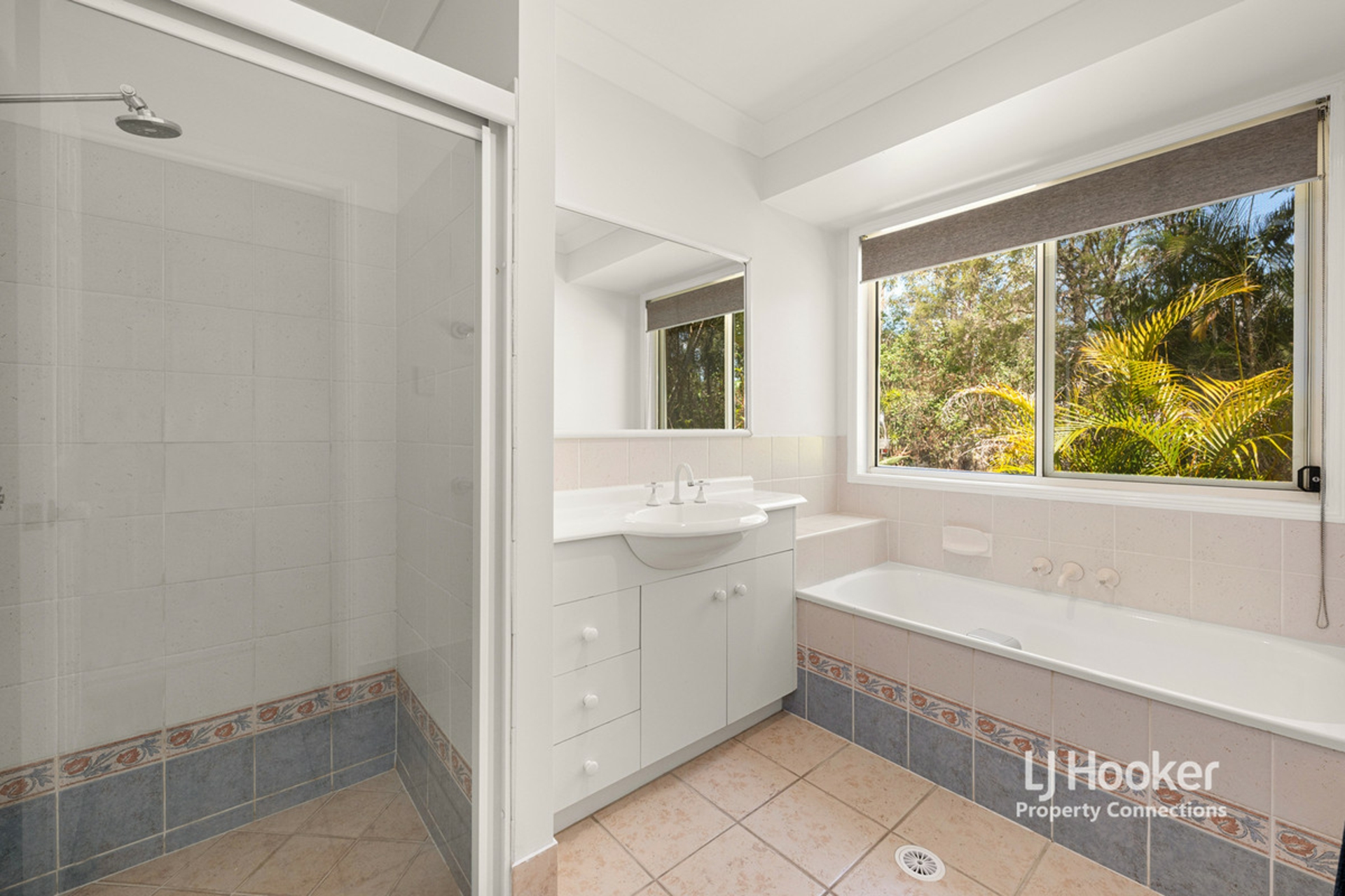 8 Glen Eaton Street Eatons Hill QLD Property Details LJ Hooker