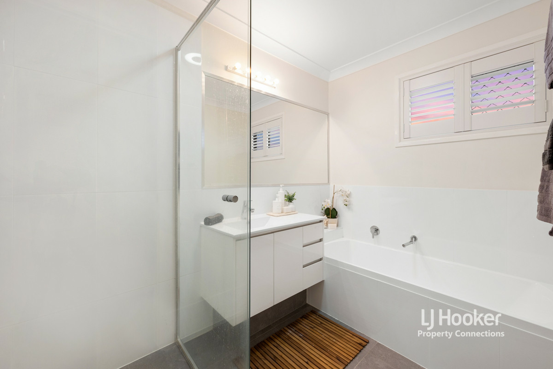7 Franklin Court, ALBANY CREEK