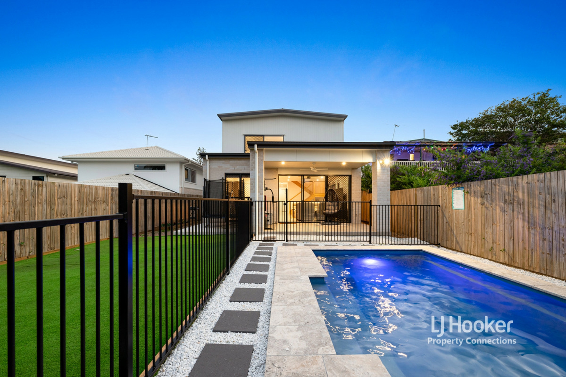 291 Kitchener Road, STAFFORD HEIGHTS