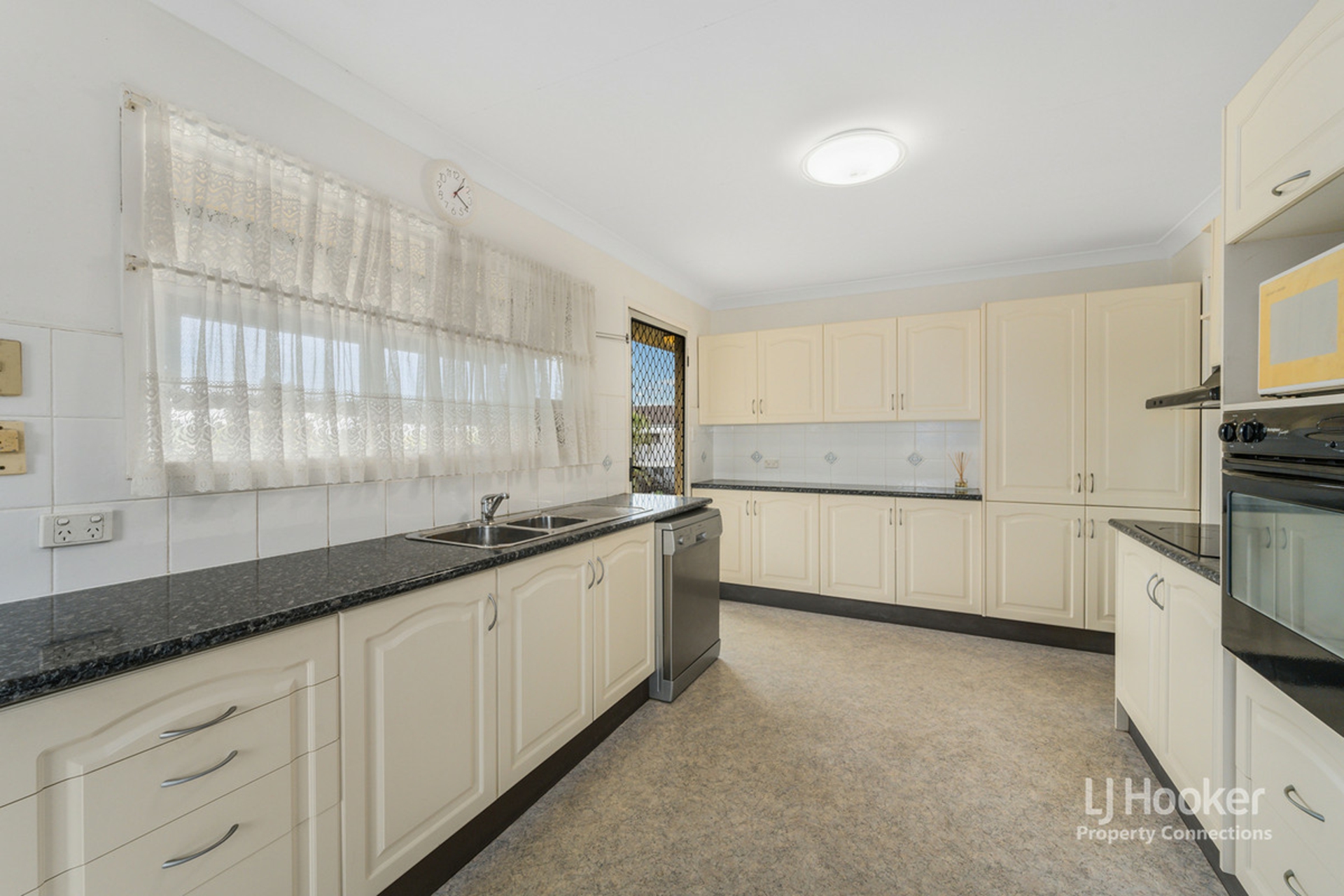 4 Levant Street, ALBANY CREEK