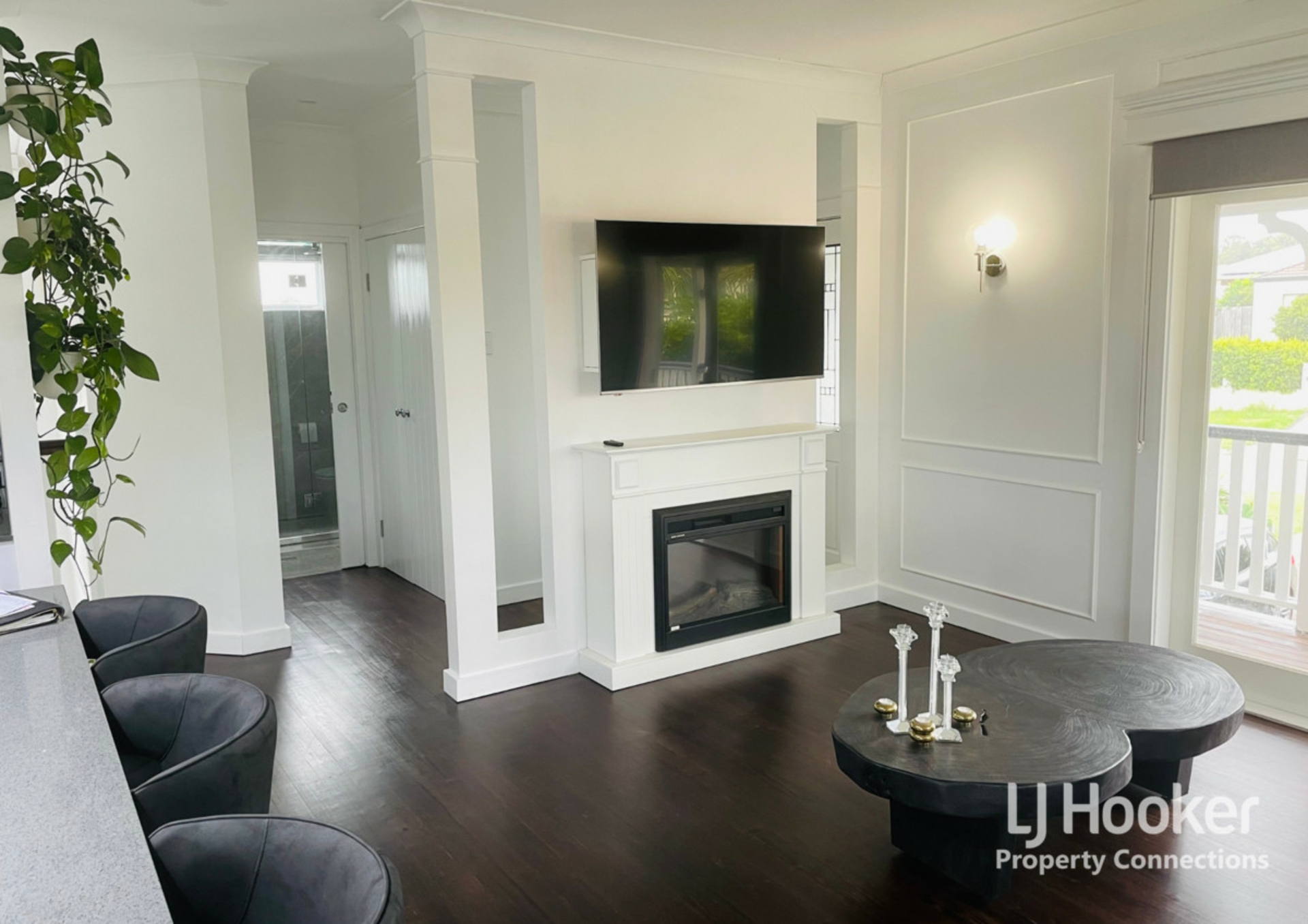 10 Hazelnut Close, WARNER