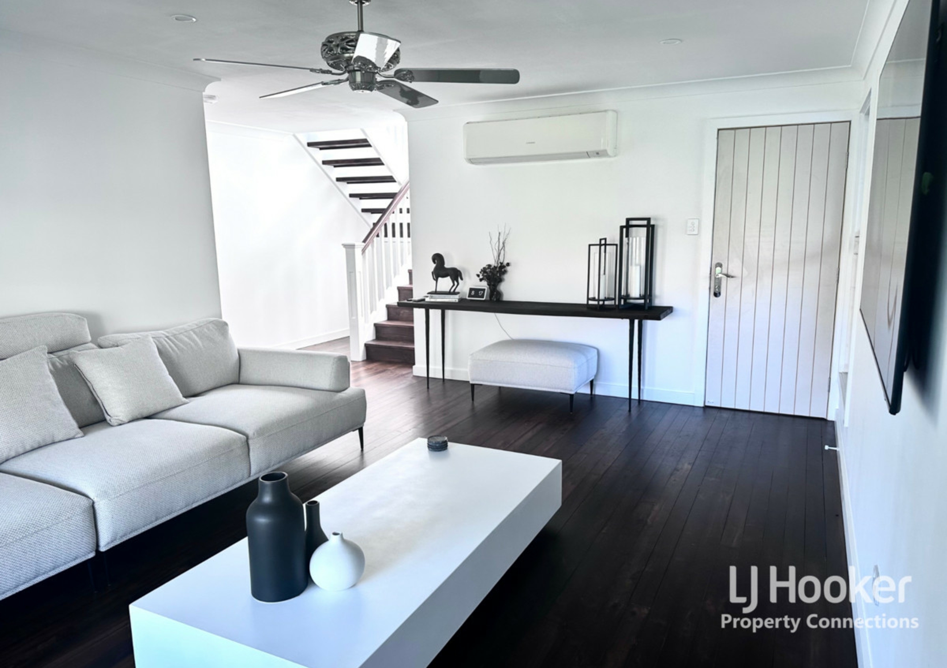 10 Hazelnut Close, WARNER