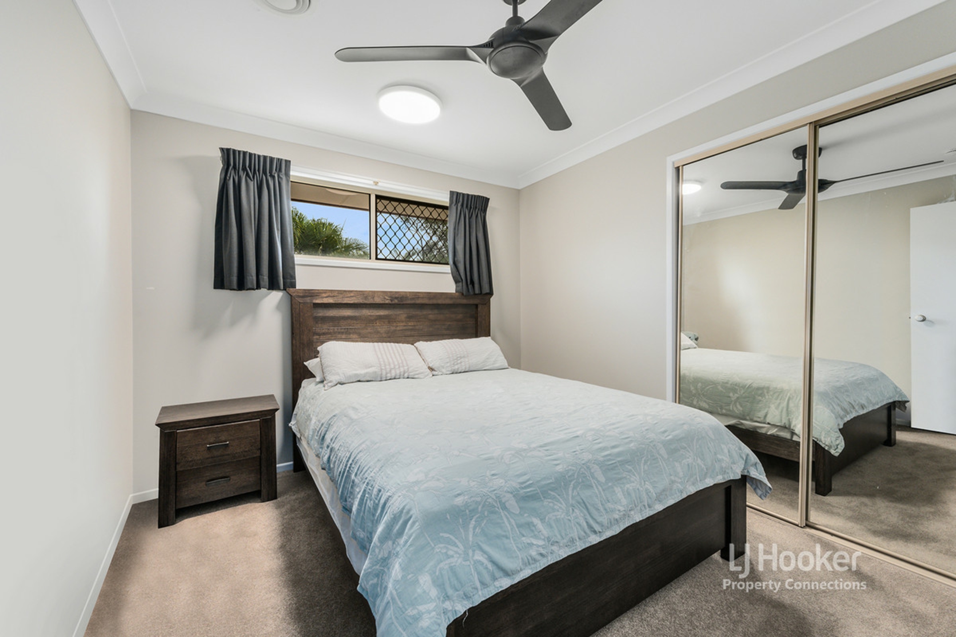 6 Pine Bark Court, ALBANY CREEK