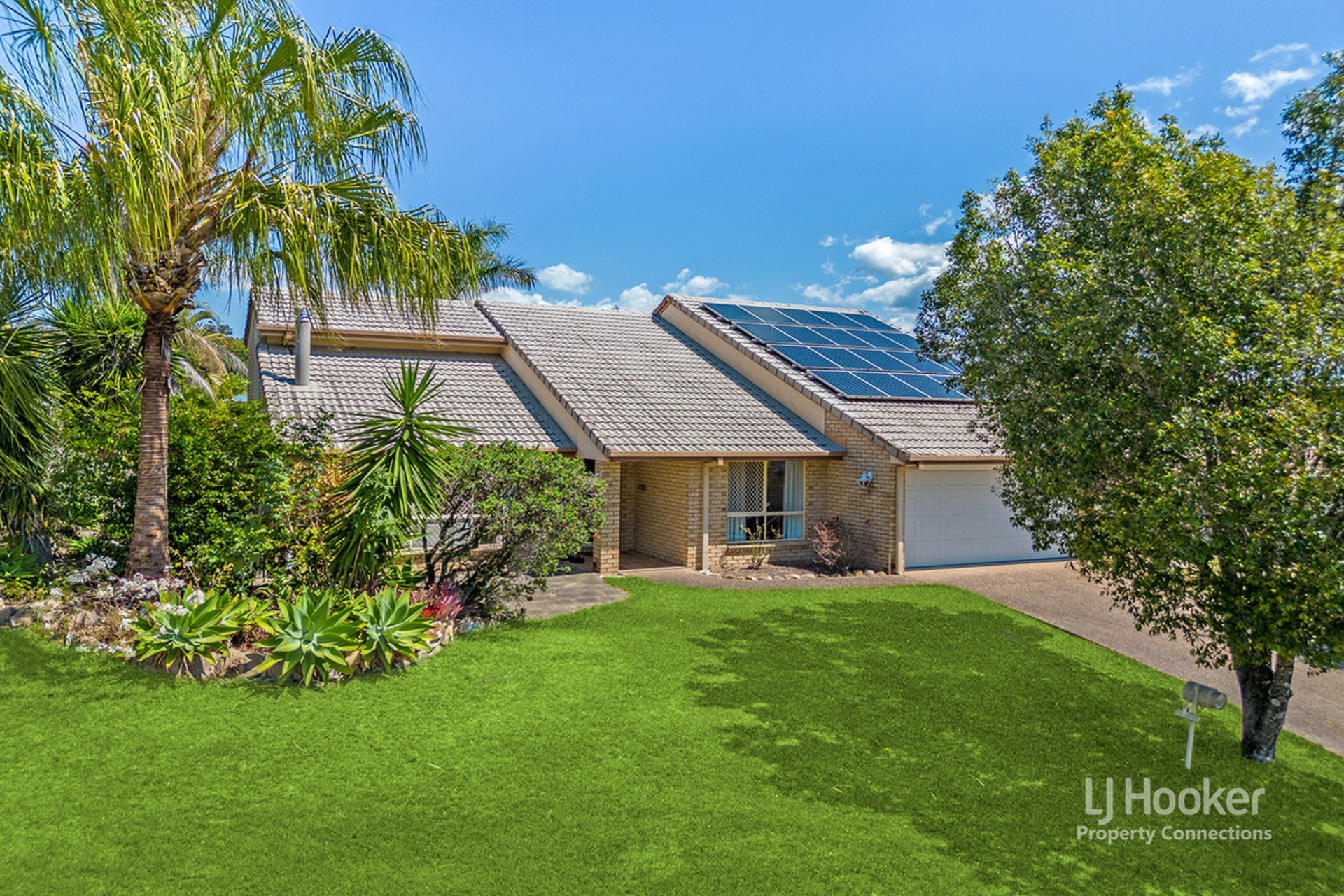 6 Pine Bark Court, ALBANY CREEK