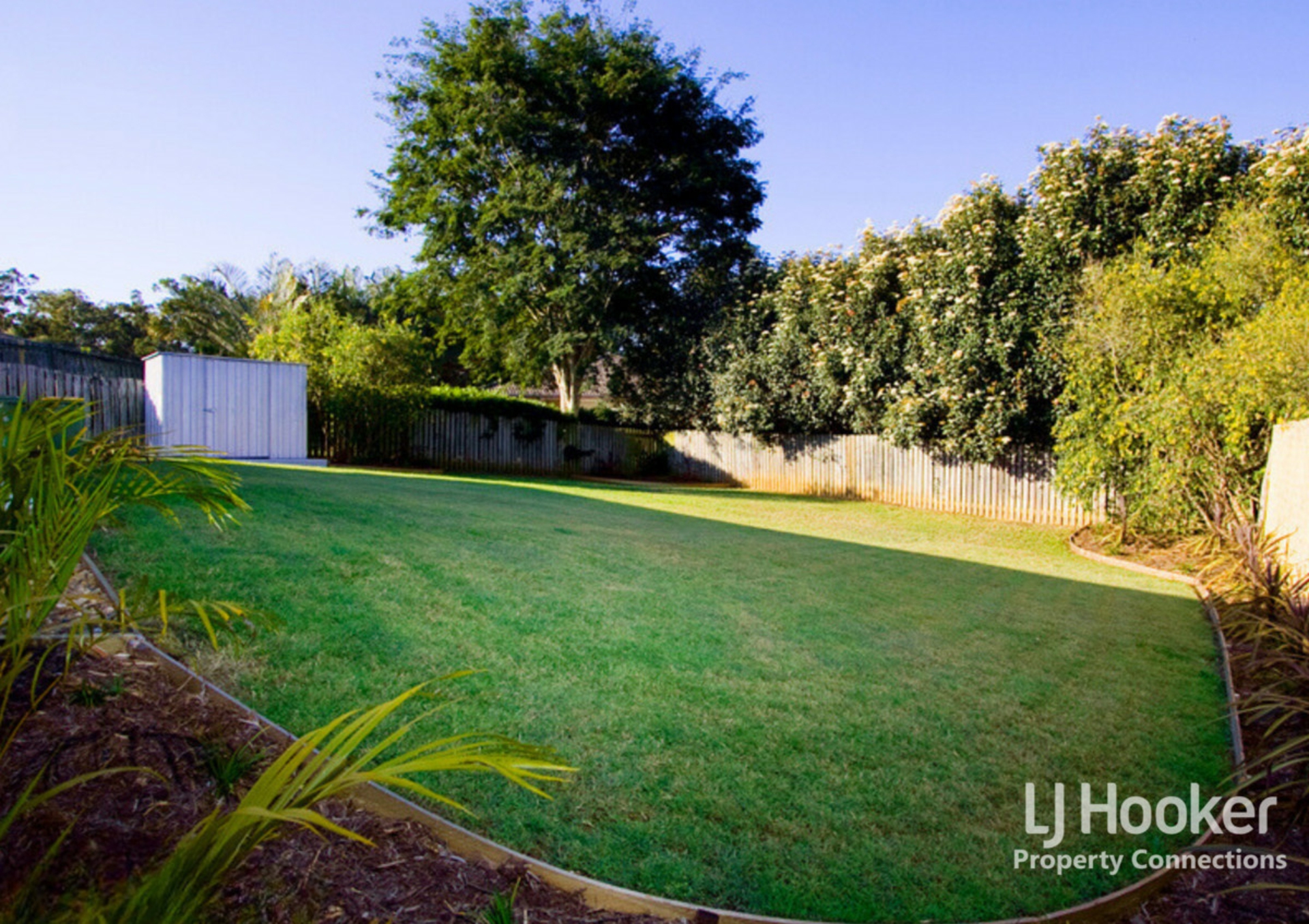 6 Ophelia Crescent, EATONS HILL