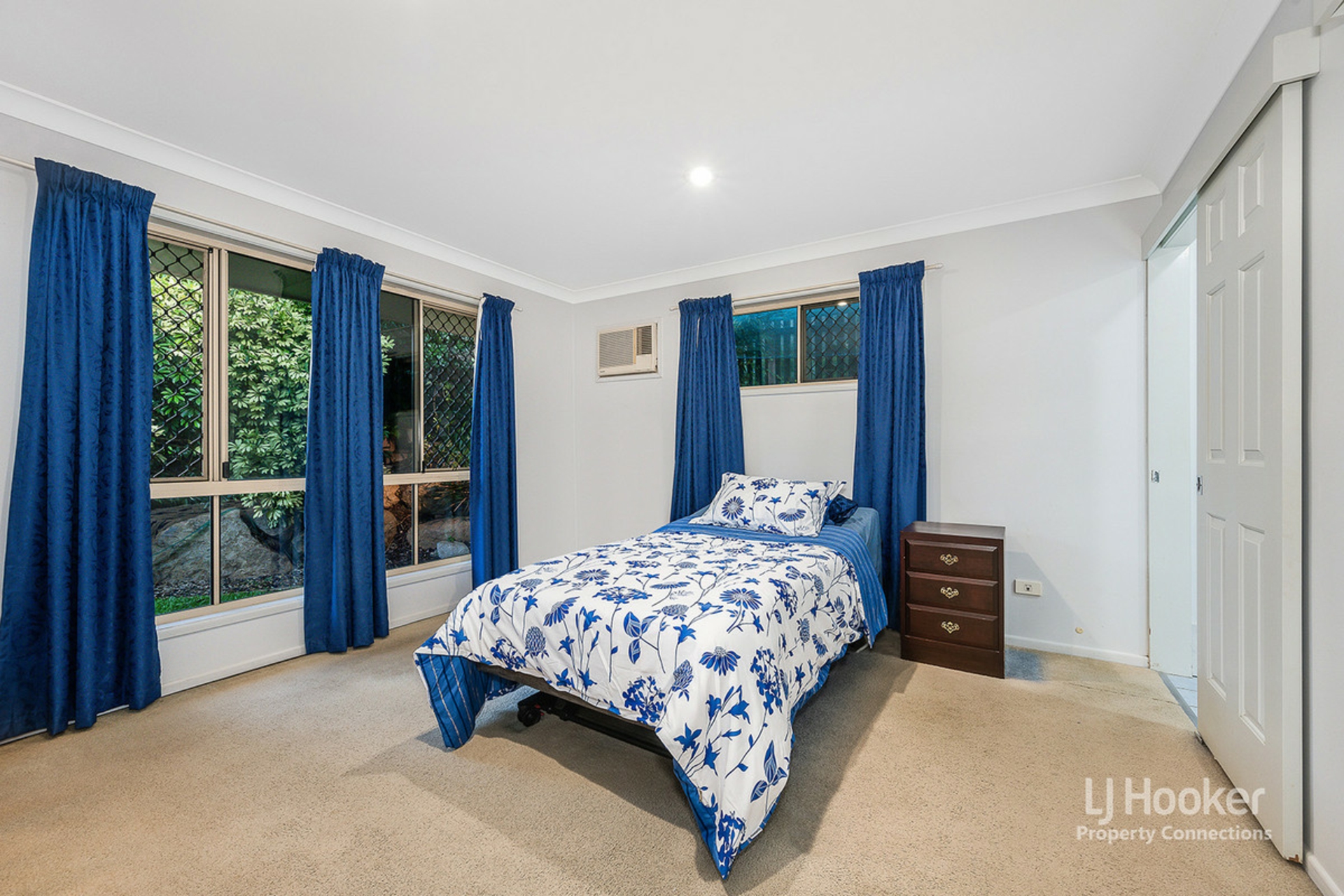 50 Paramount Drive, WARNER