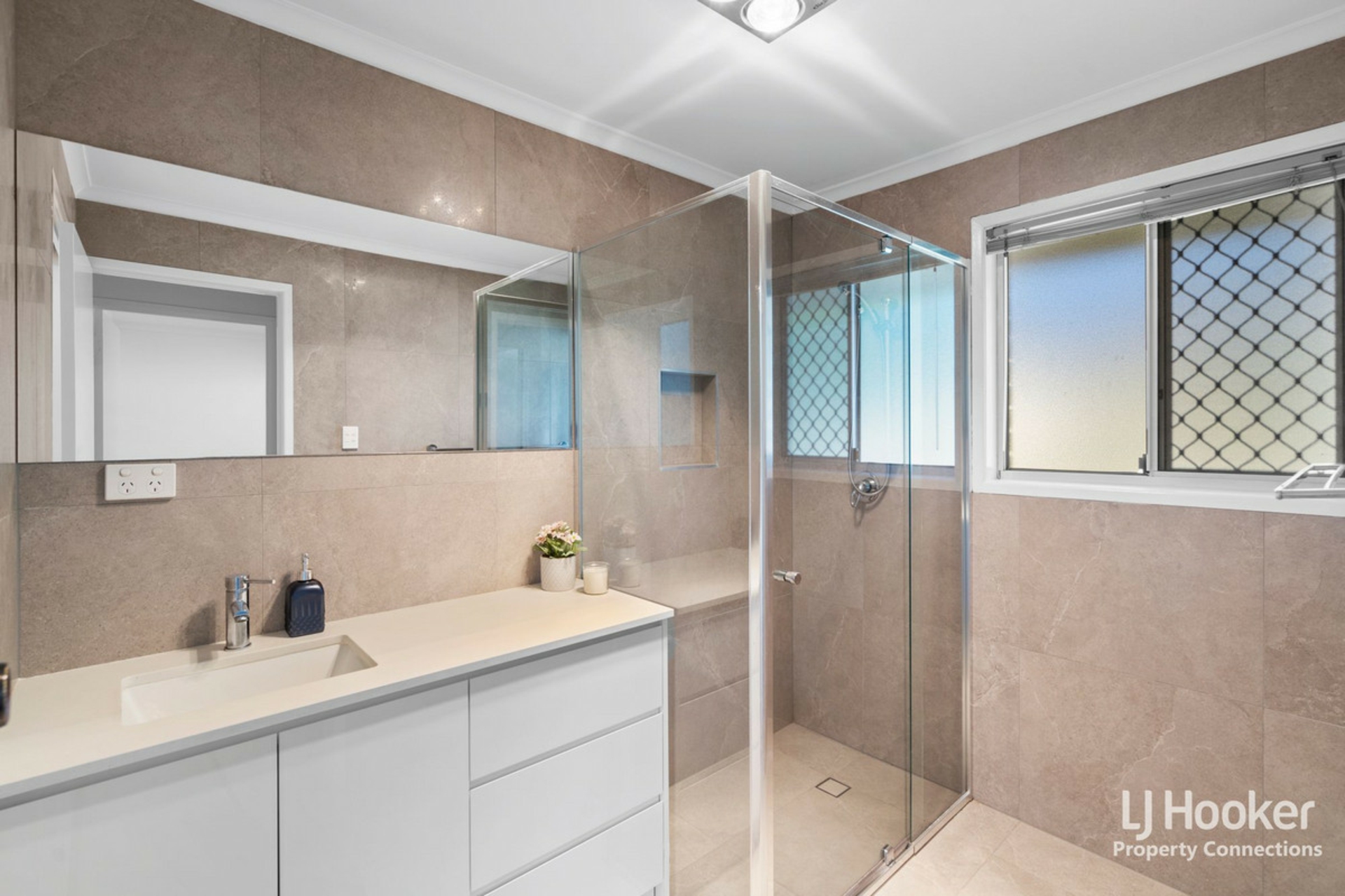 34 Gilford Crescent, ALBANY CREEK