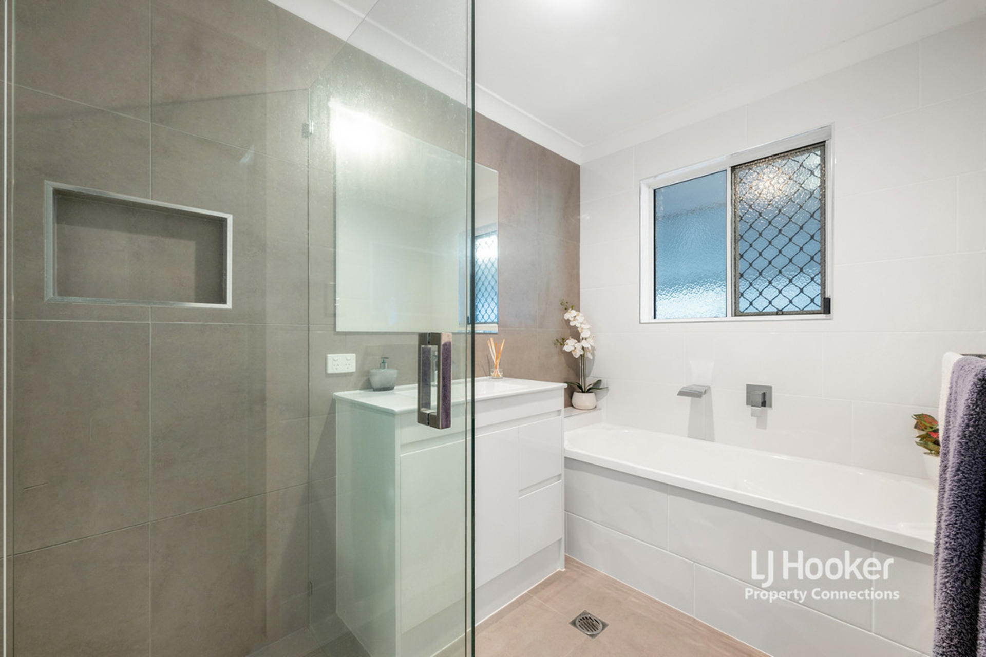 21 Queen Elizabeth Drive, EATONS HILL