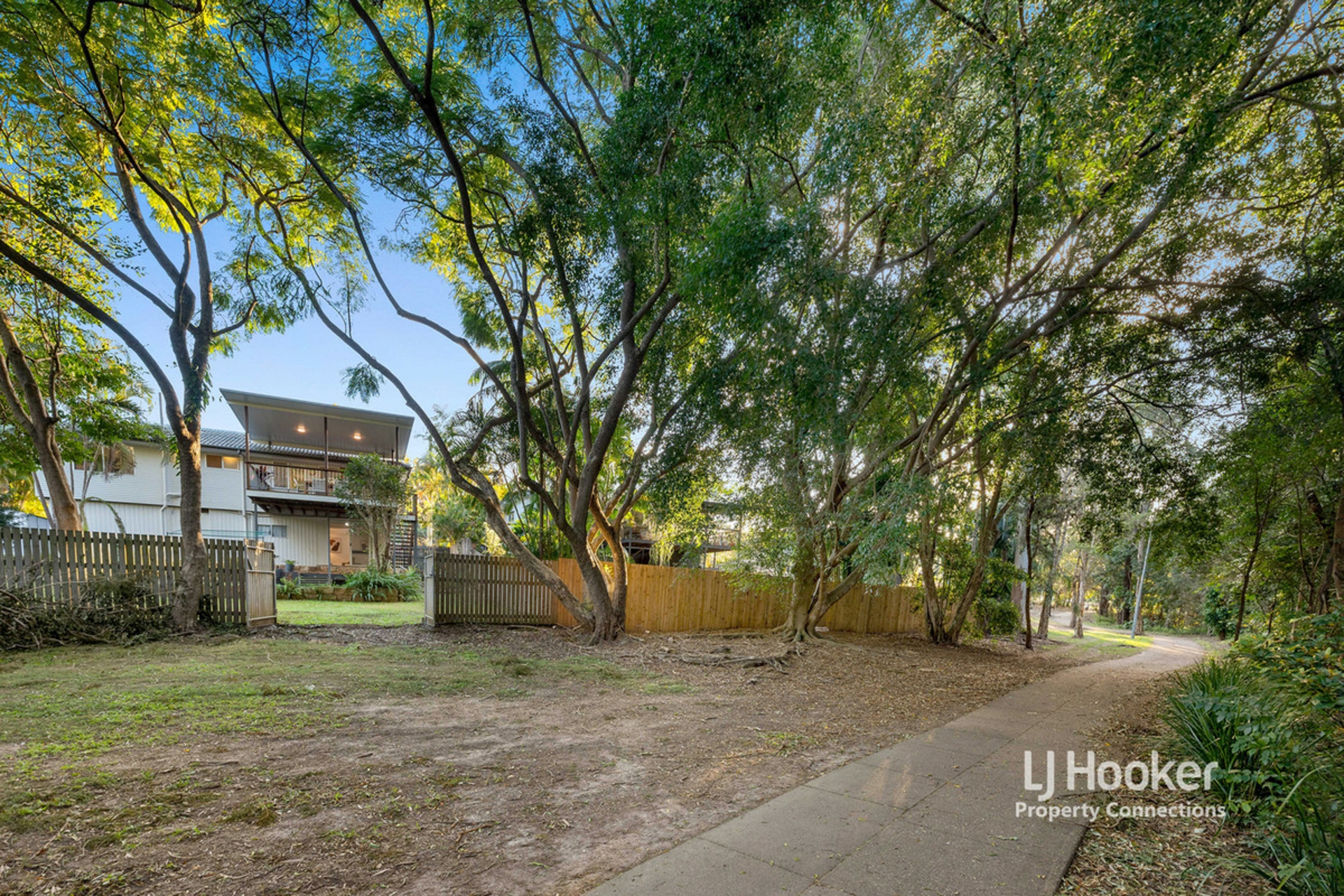64 Folkstone Avenue, ALBANY CREEK