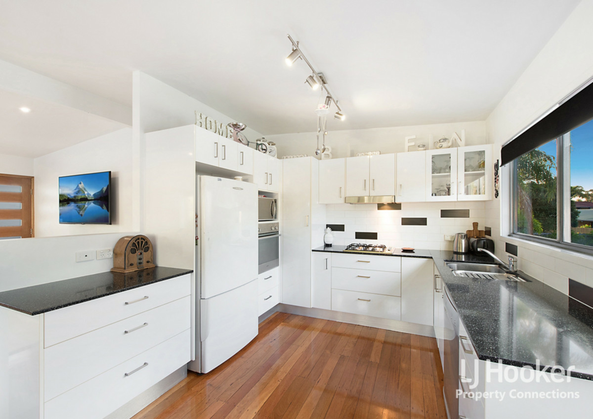 30 Bowen Avenue, ALBANY CREEK