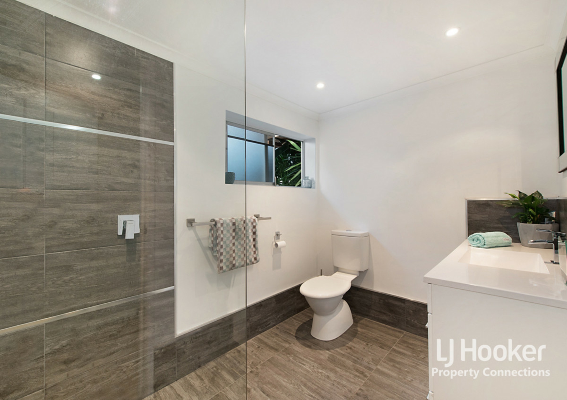 30 Bowen Avenue, ALBANY CREEK