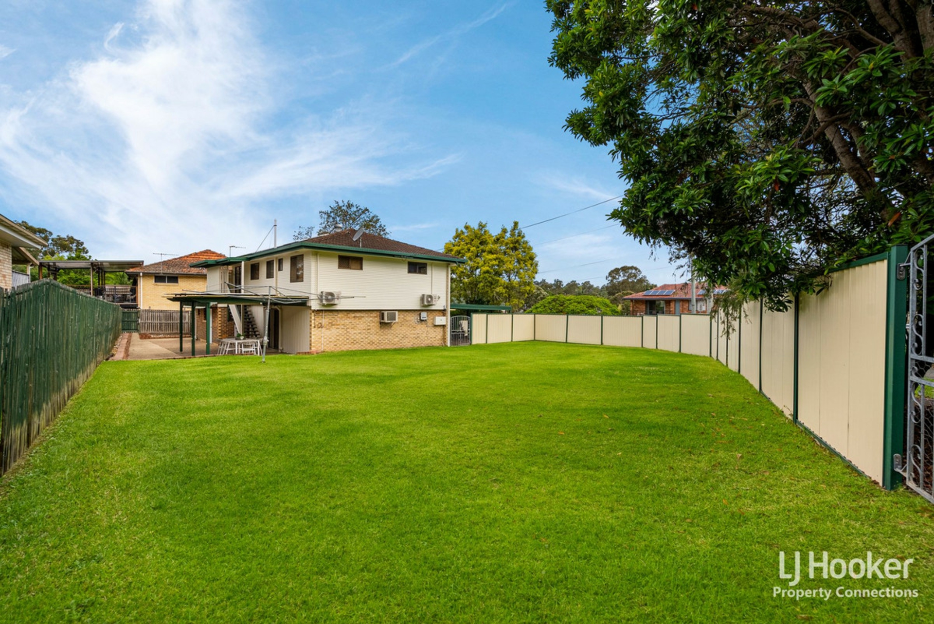 1 Folkstone Avenue, ALBANY CREEK