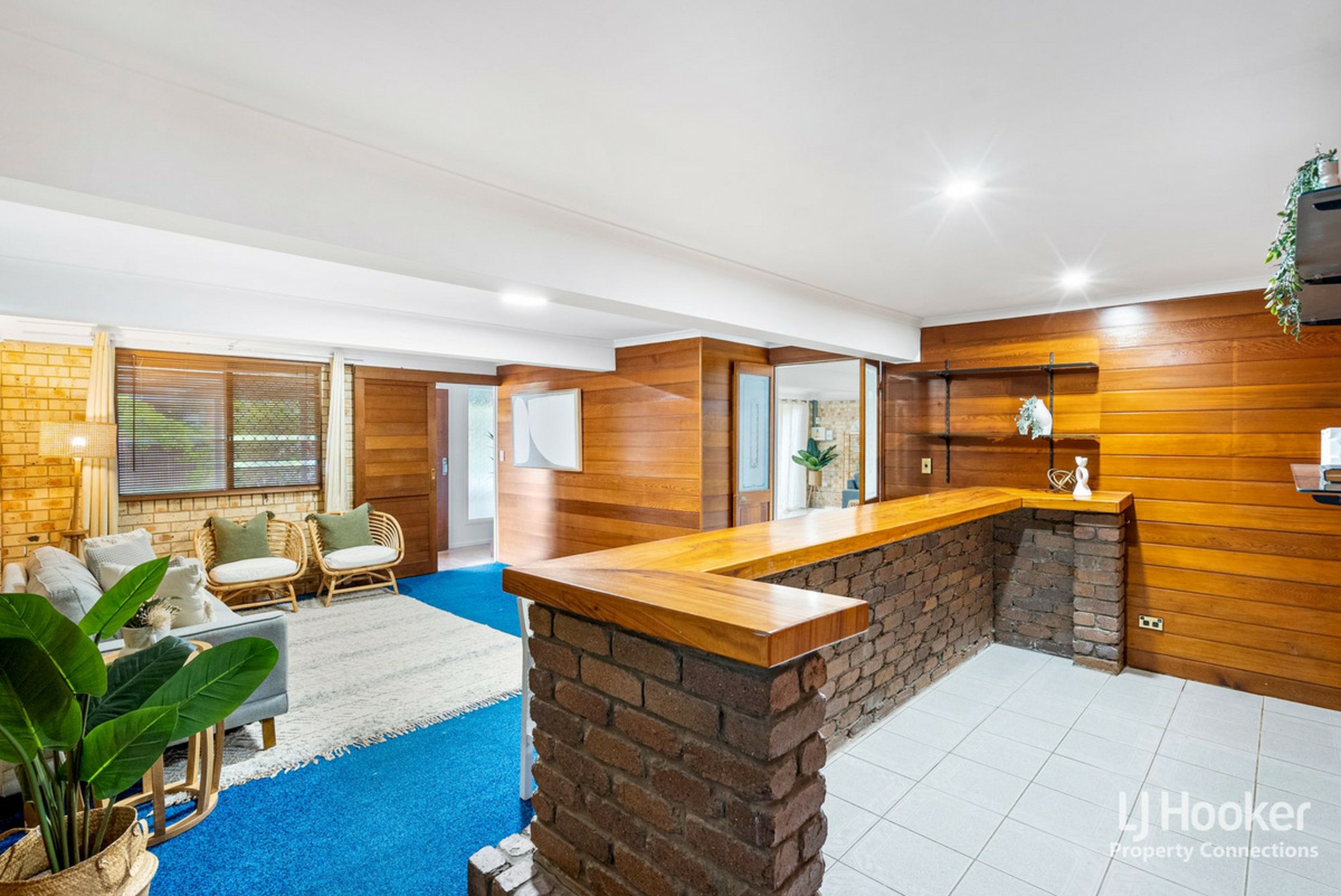 1 Folkstone Avenue, ALBANY CREEK