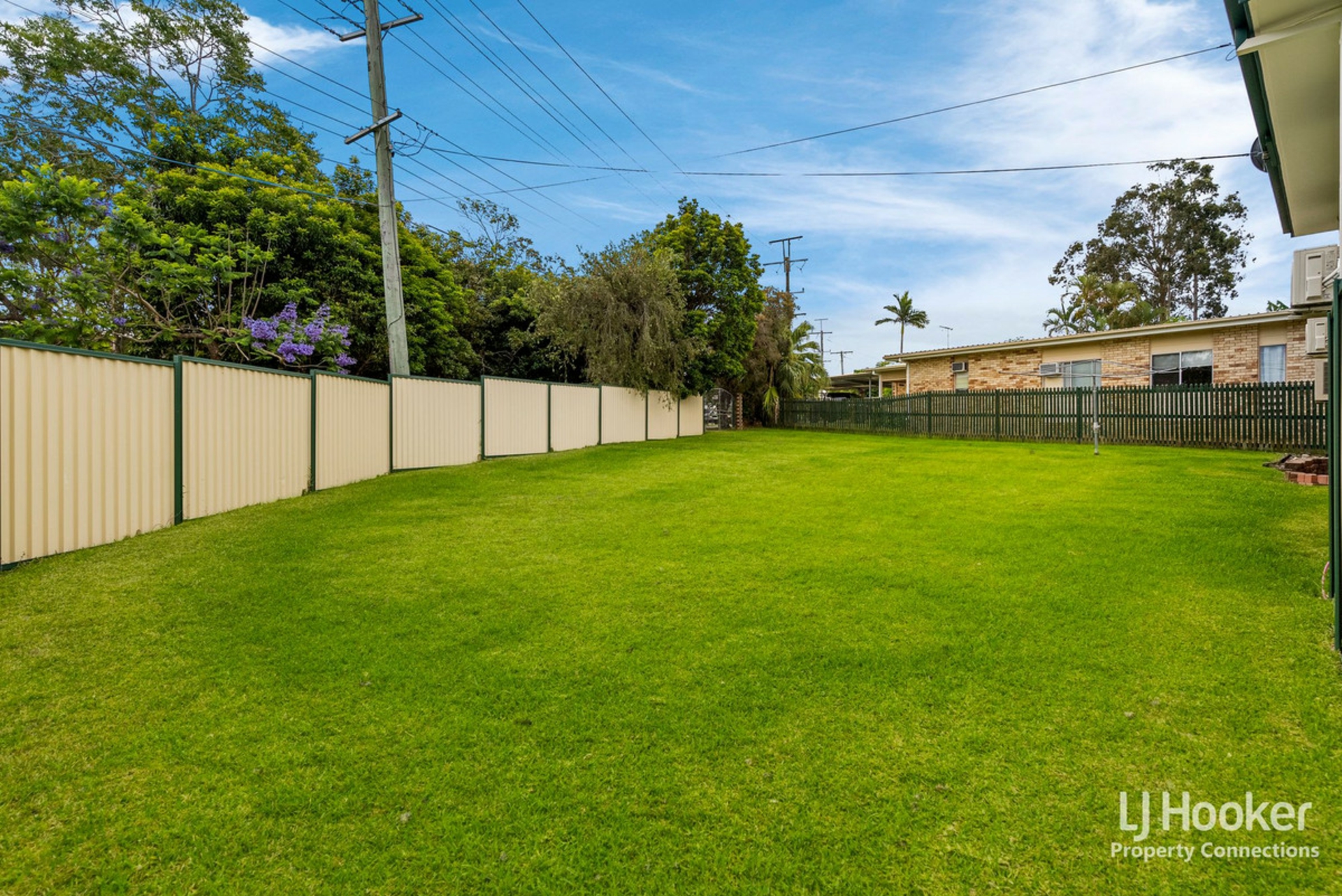 1 Folkstone Avenue, ALBANY CREEK