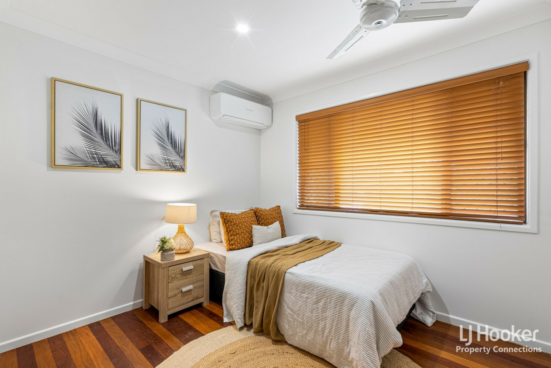 1 Folkstone Avenue, ALBANY CREEK