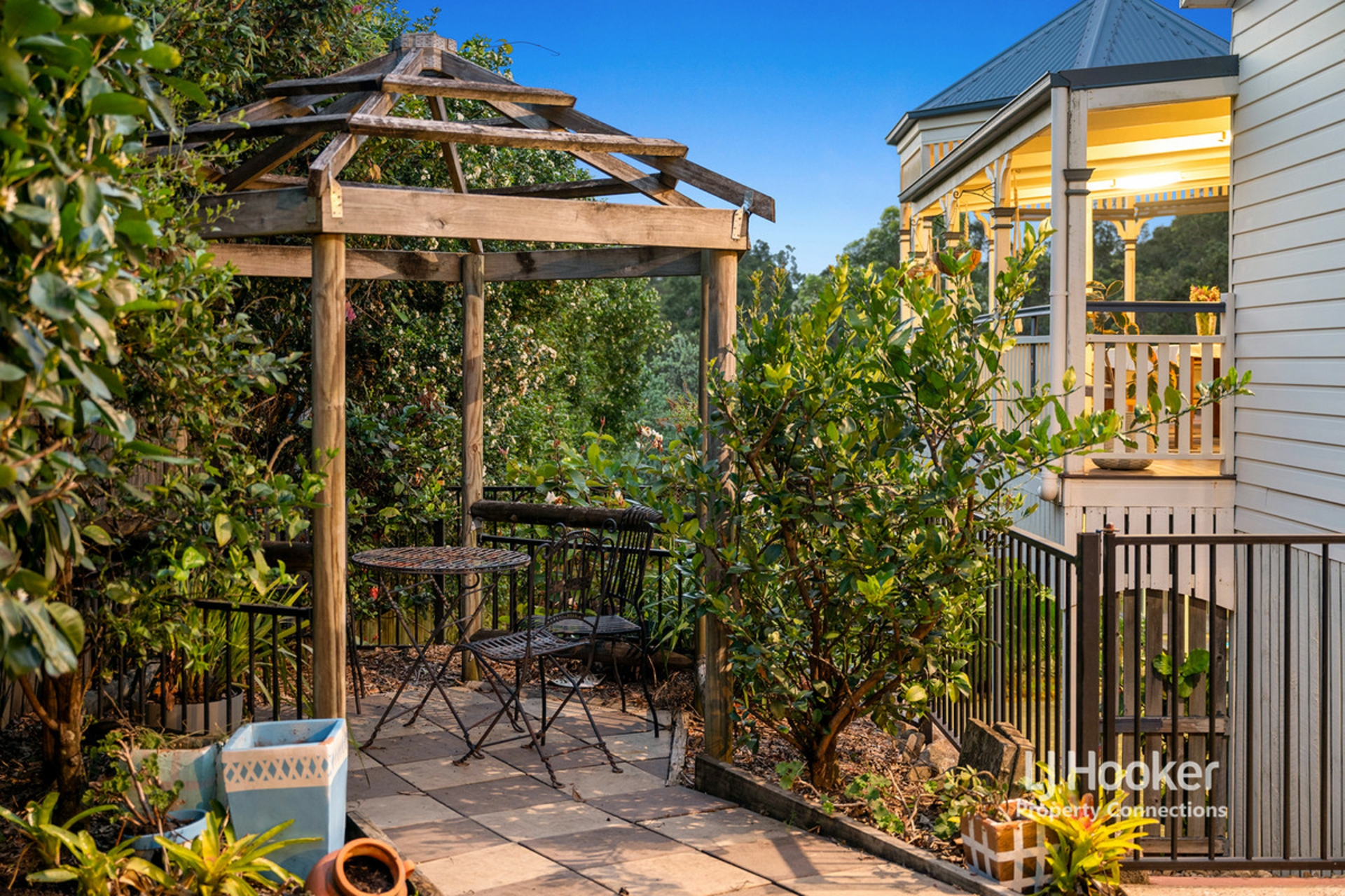 16 Talisman Court, EATONS HILL