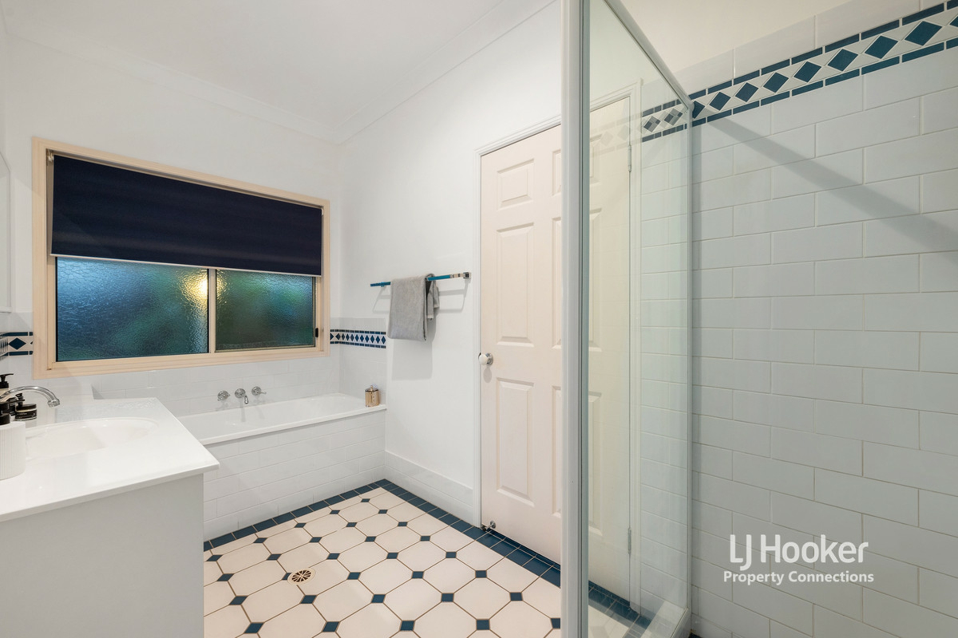 16 Talisman Court, EATONS HILL