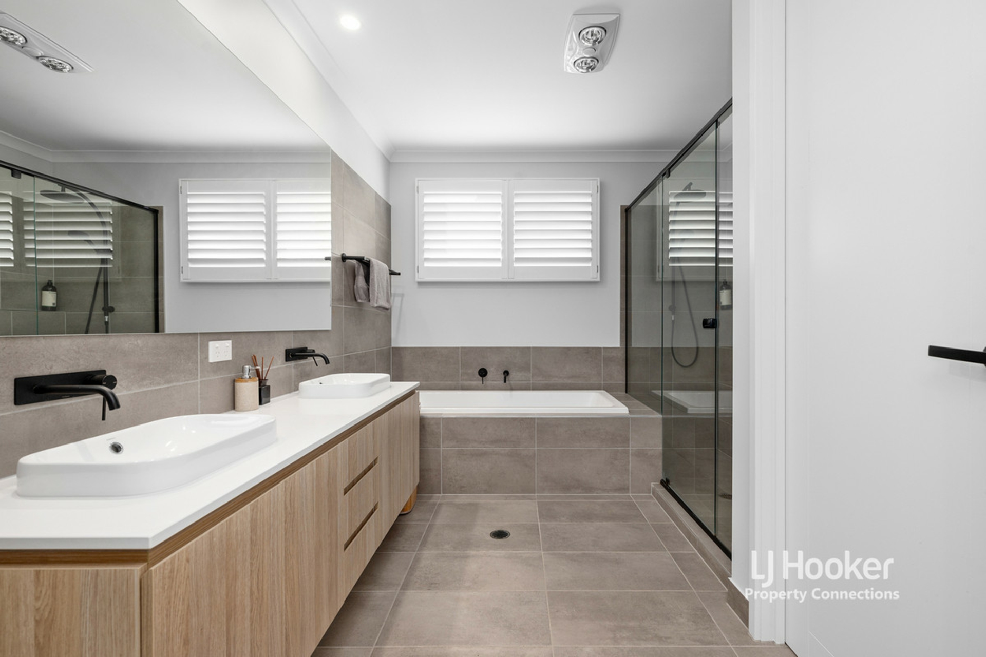 26 Desertrose Crescent, BRIDGEMAN DOWNS