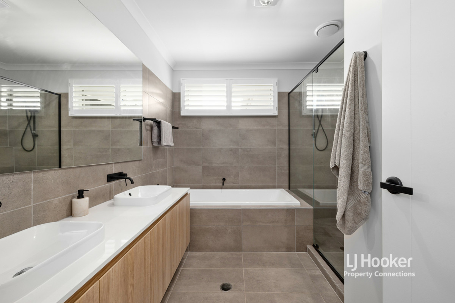 26 Desertrose Crescent, BRIDGEMAN DOWNS