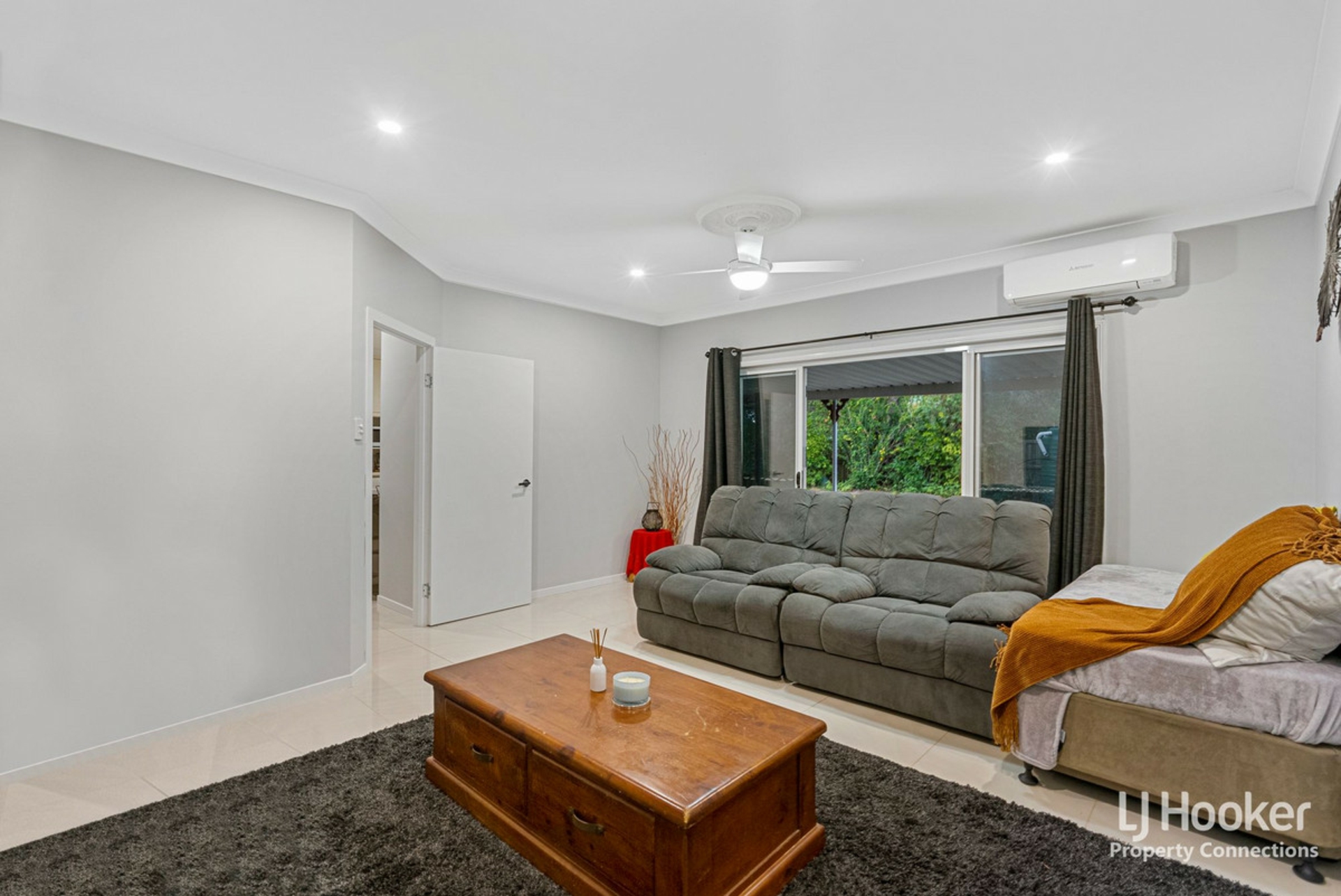14 Raven Court, WARNER