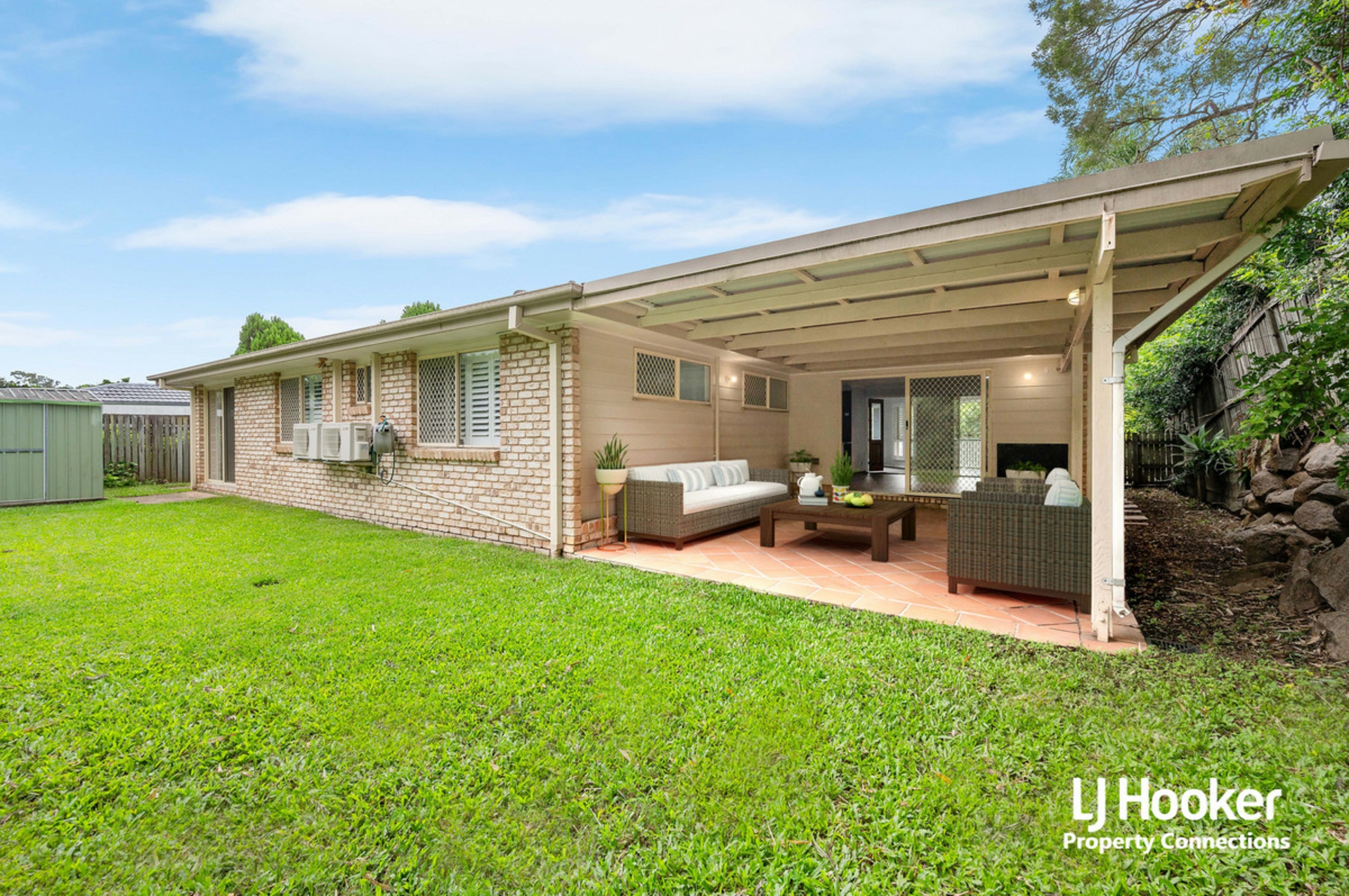 9 Phoenix Court, EATONS HILL