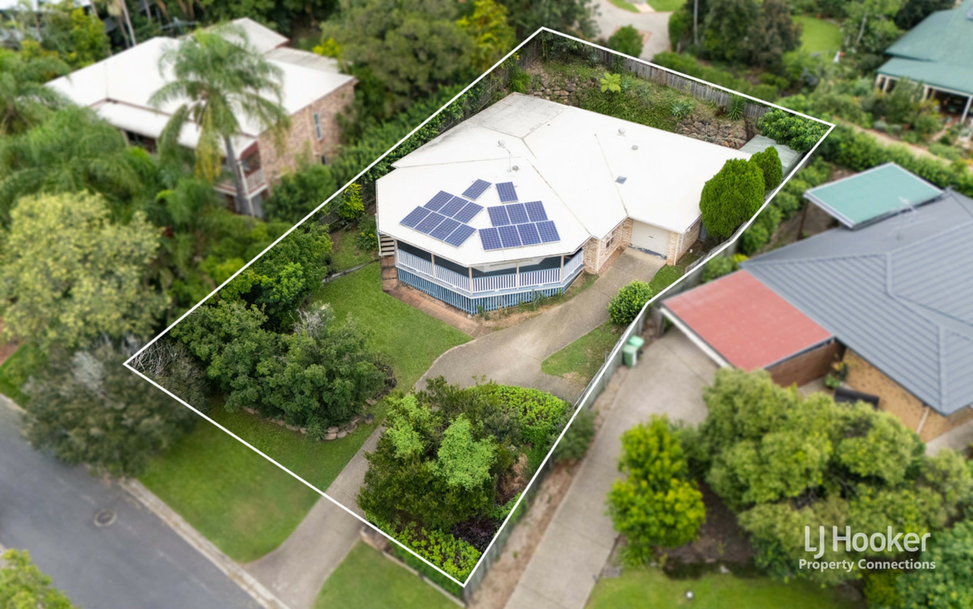 9 Phoenix Court, EATONS HILL