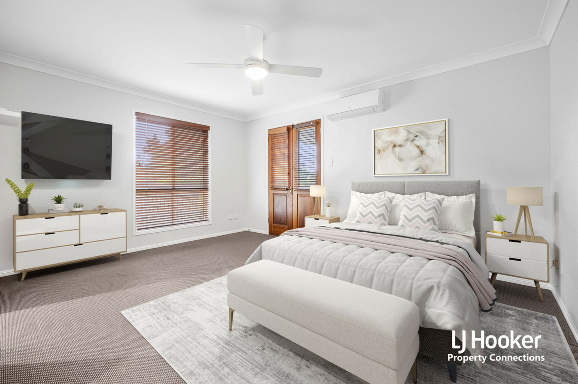 9 Phoenix Court, EATONS HILL