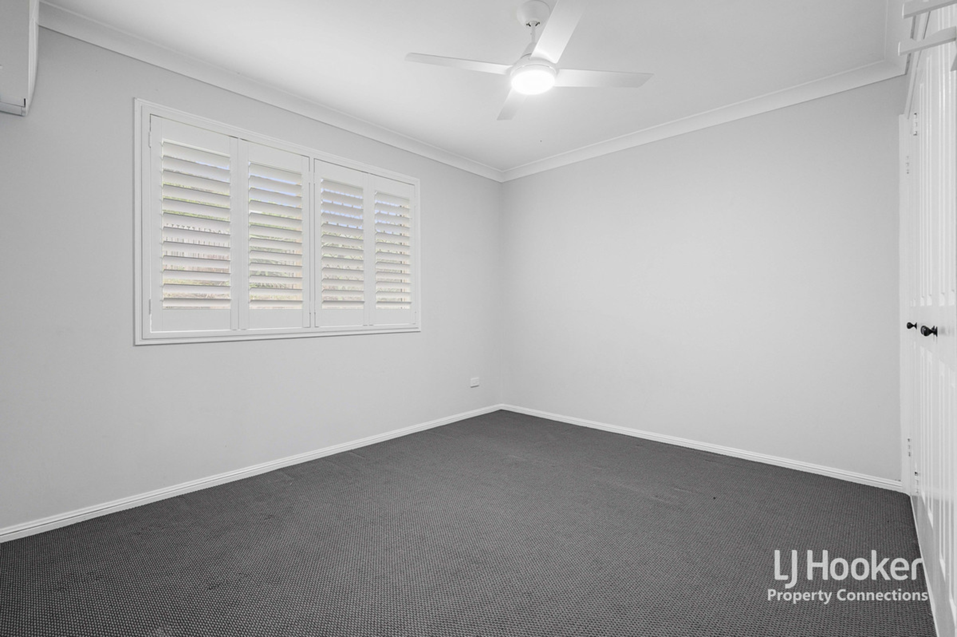 9 Phoenix Court, EATONS HILL