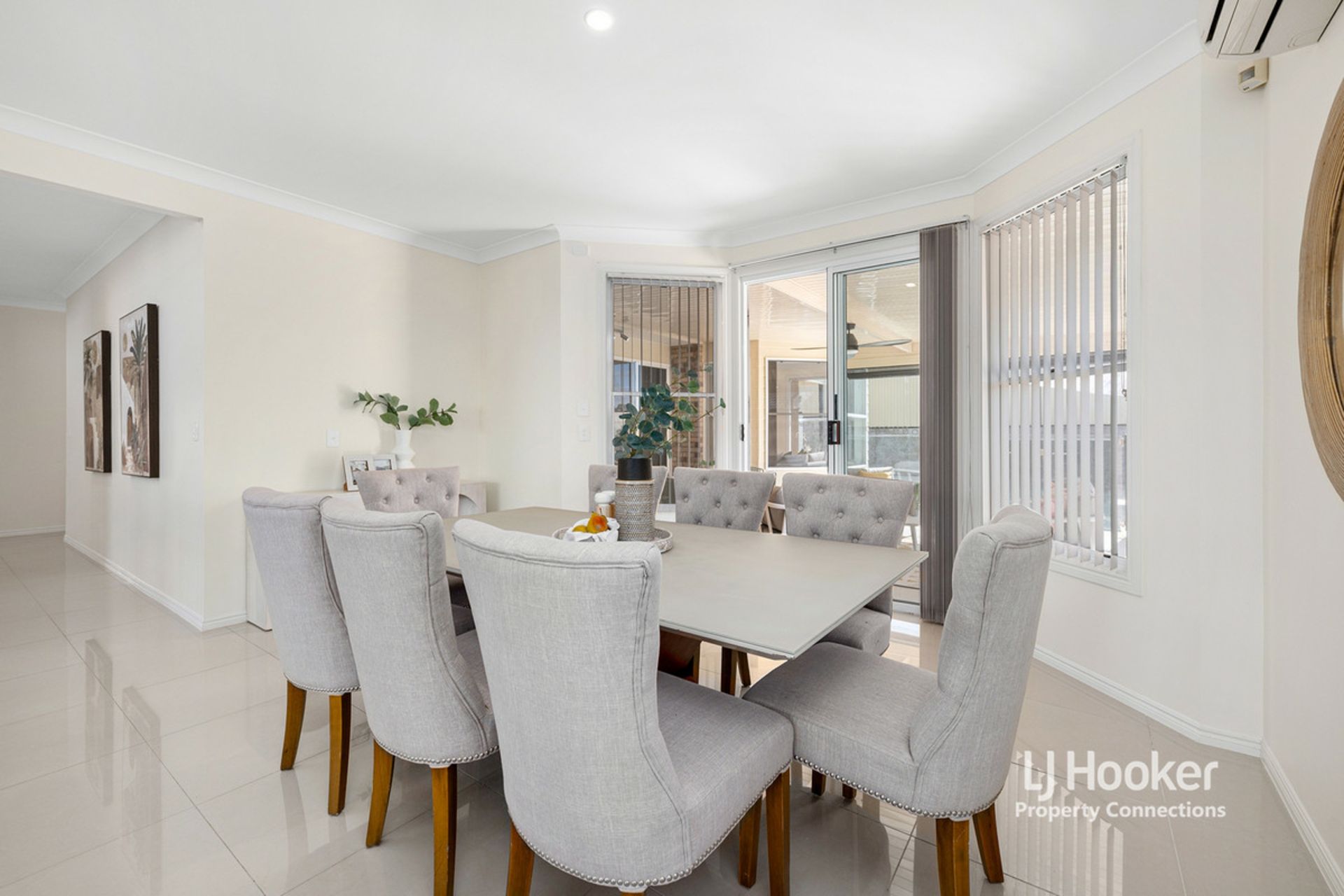 6 Simpson Court, ALBANY CREEK