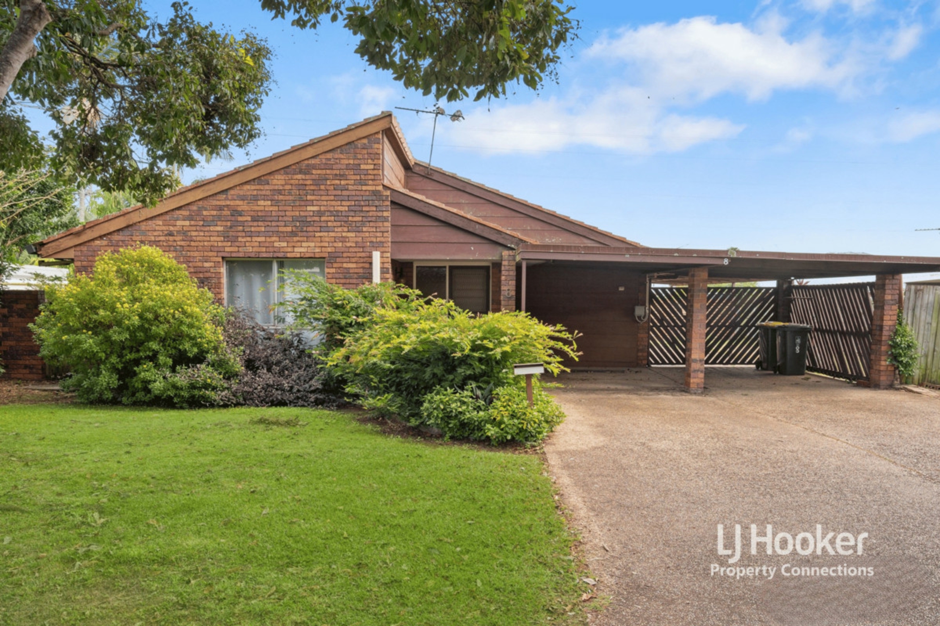 8 Pamir, NUDGEE