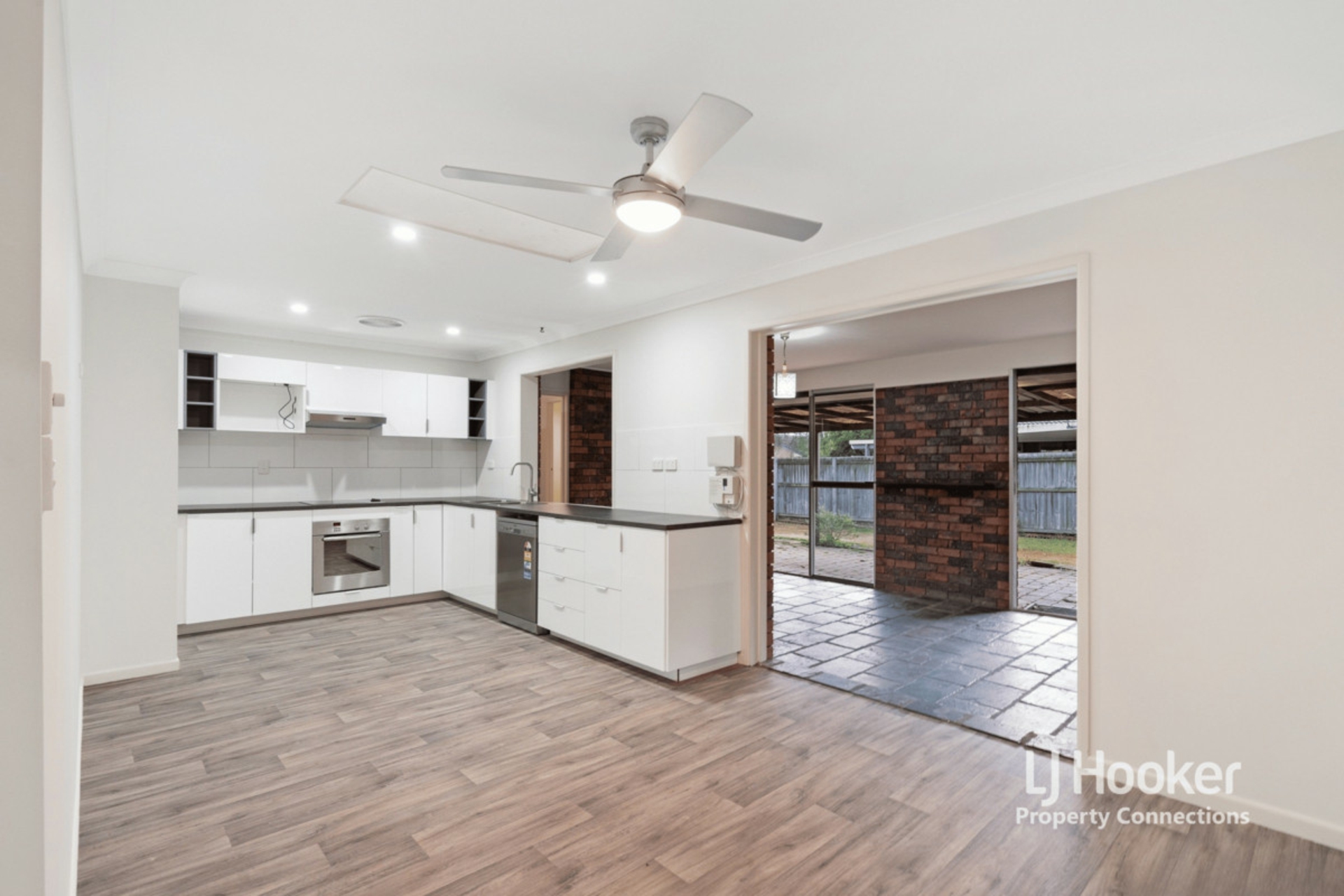 8 Pamir, NUDGEE