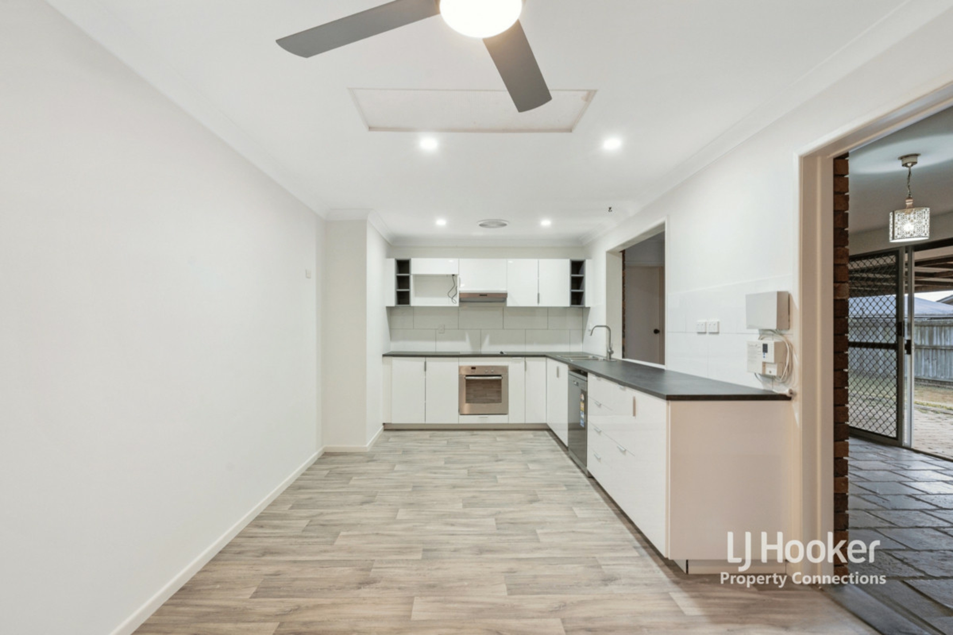 8 Pamir, NUDGEE