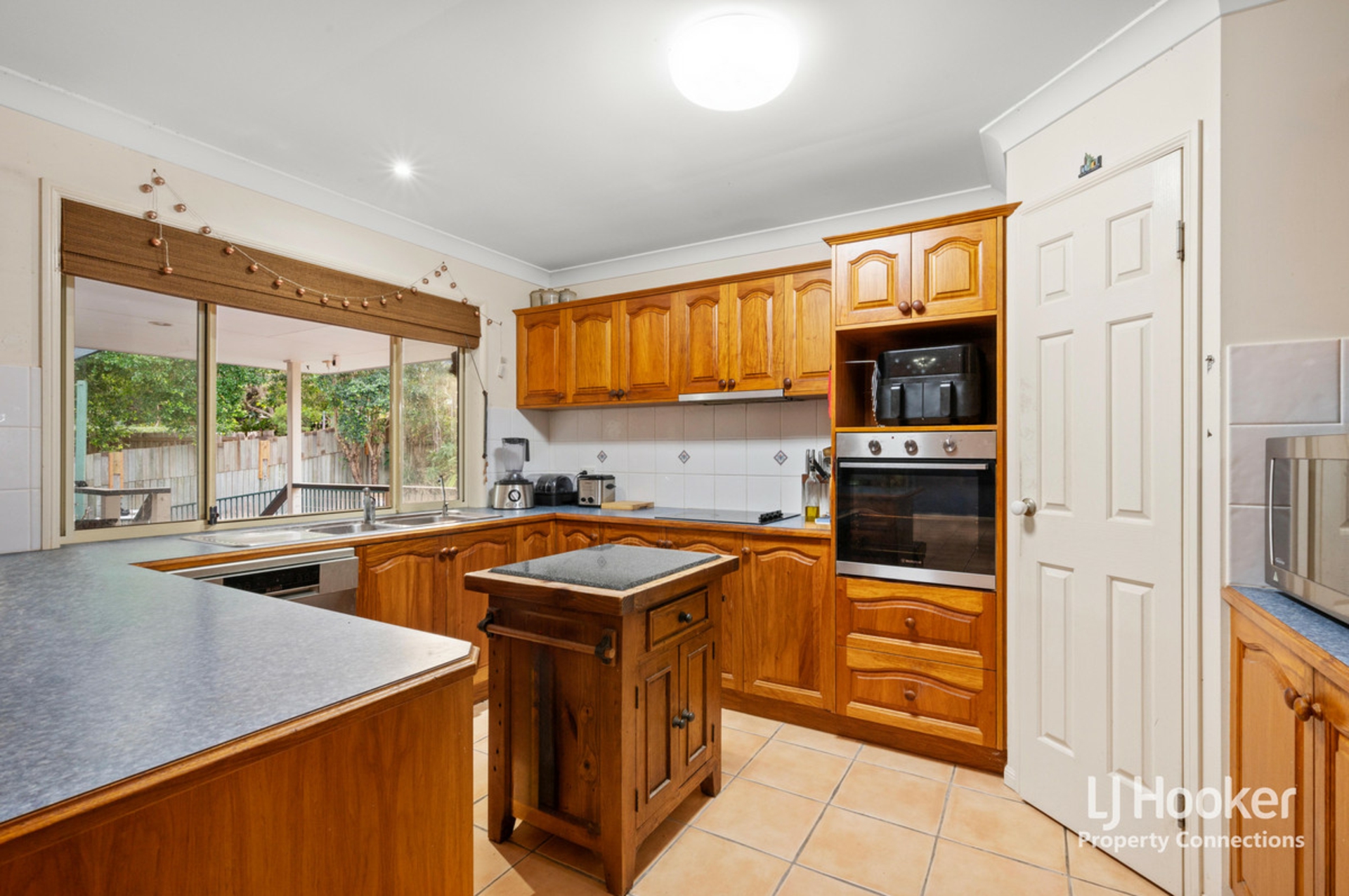 13 Bettina Court, EATONS HILL