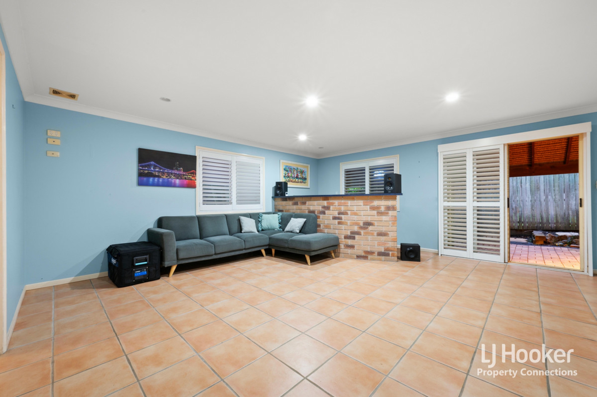 13 Bettina Court, EATONS HILL