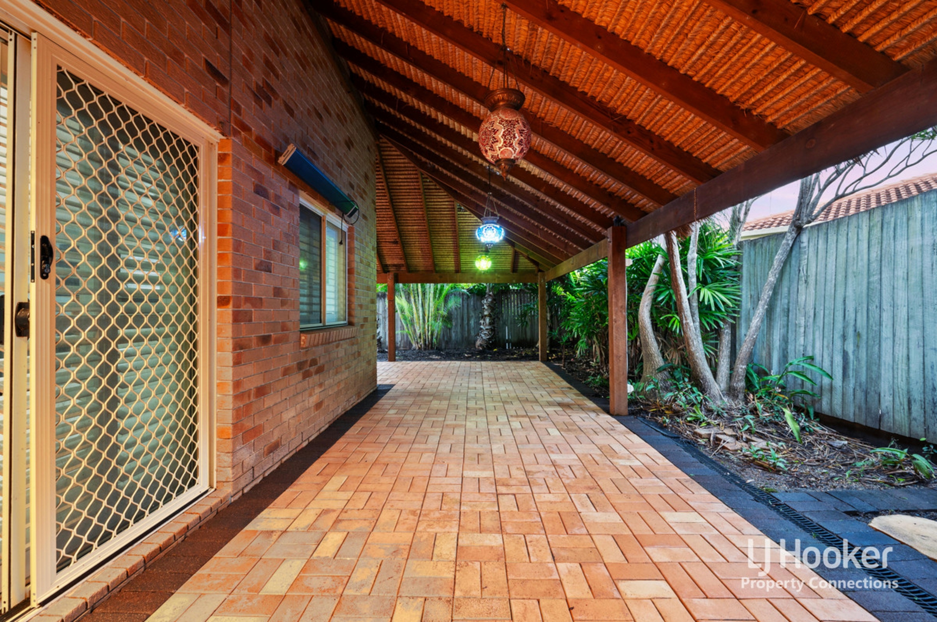 13 Bettina Court, EATONS HILL