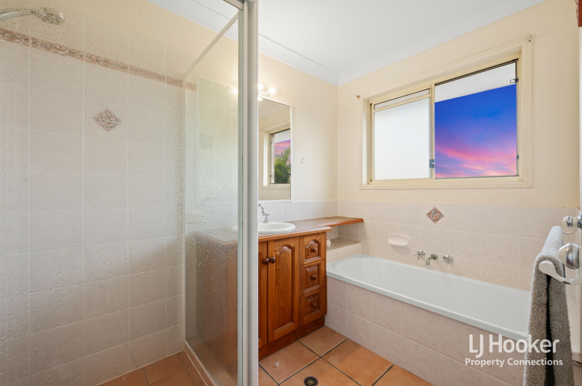 13 Bettina Court, EATONS HILL