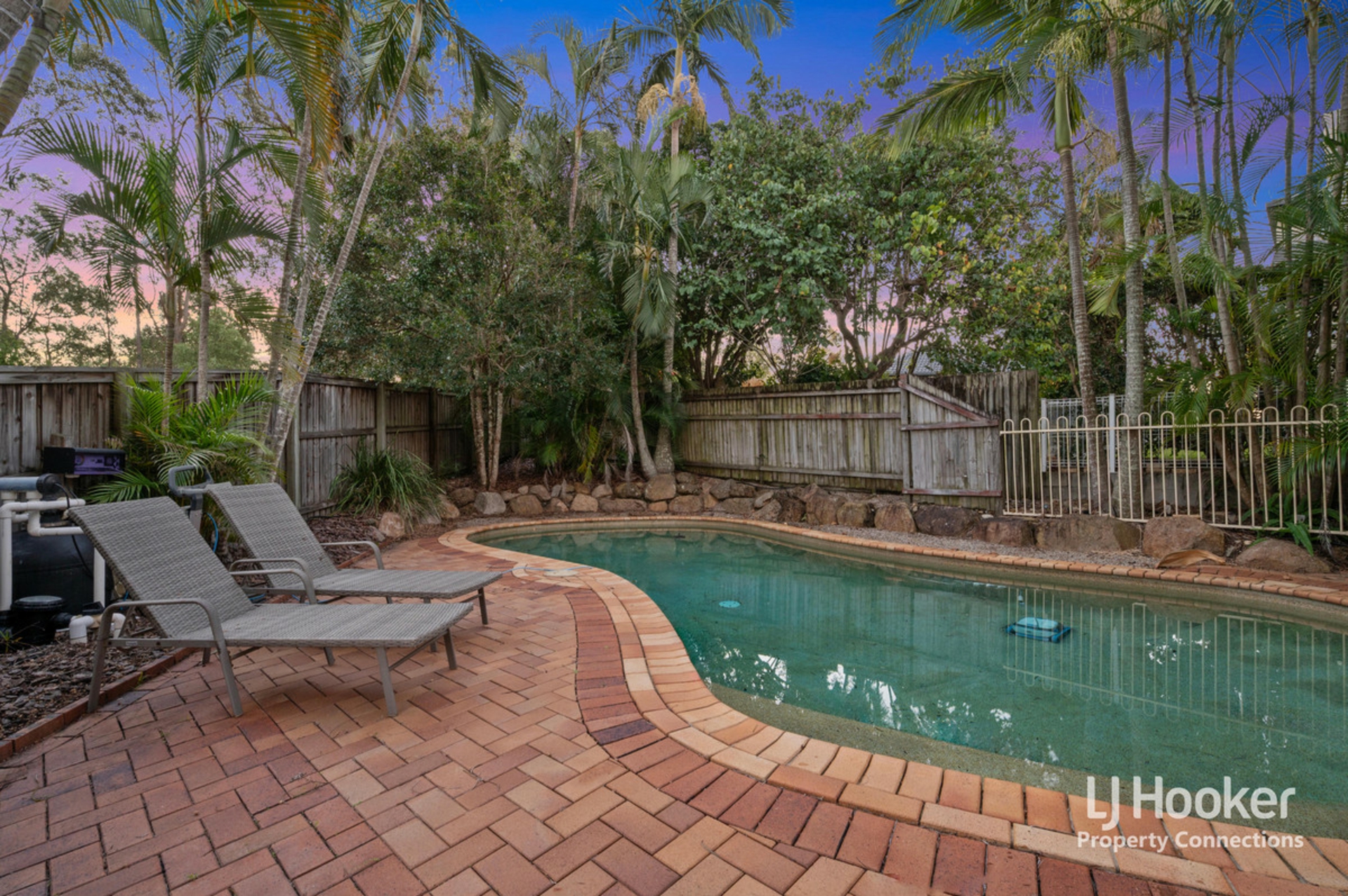4 Monclair Court, ALBANY CREEK