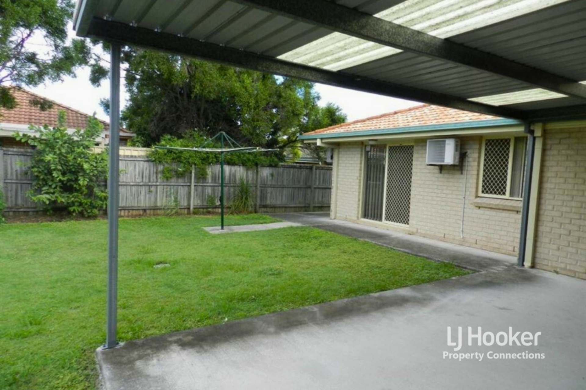 33 Johns Crescent, BOONDALL
