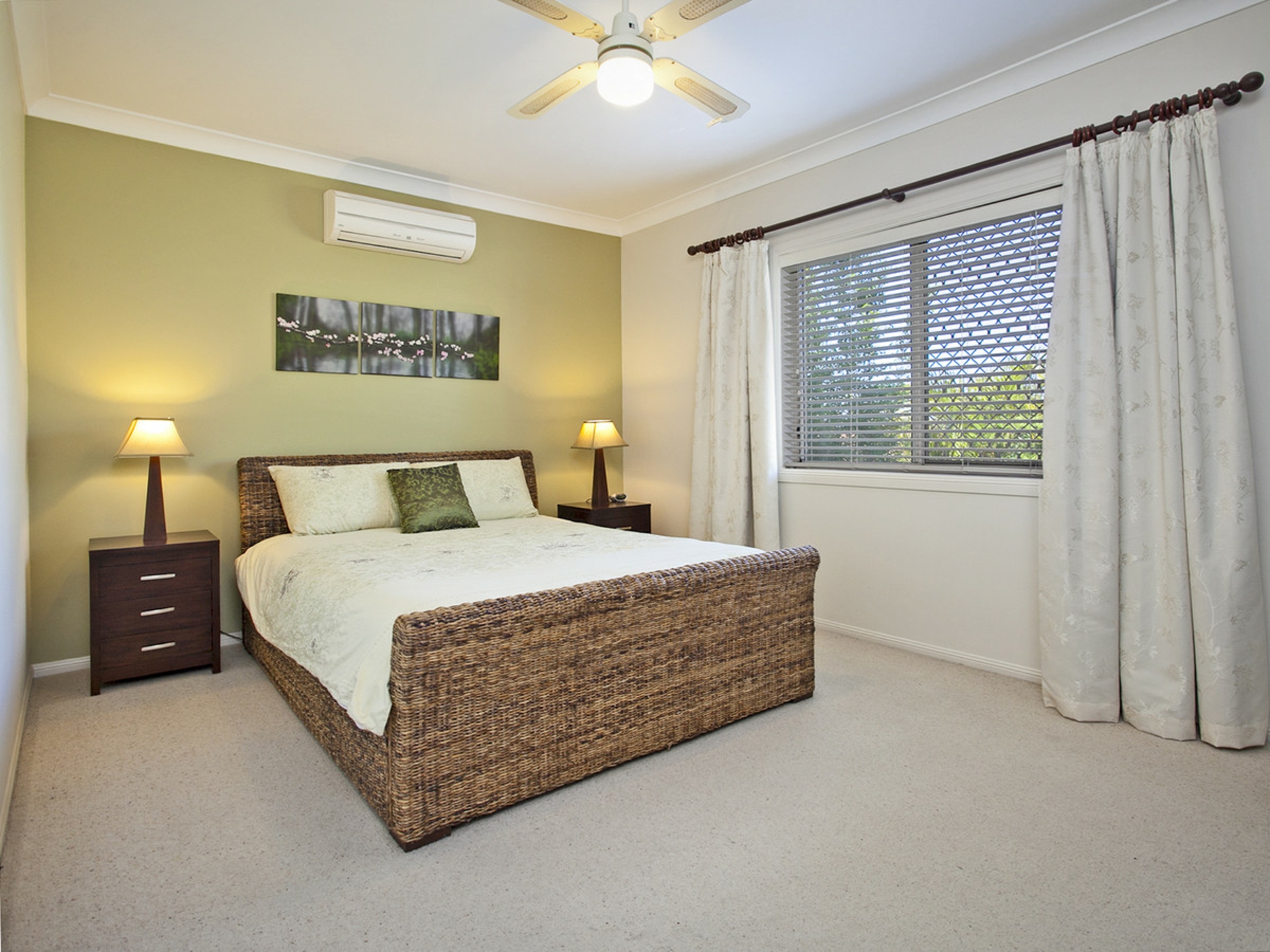 51 Circa Crescent, ALBANY CREEK