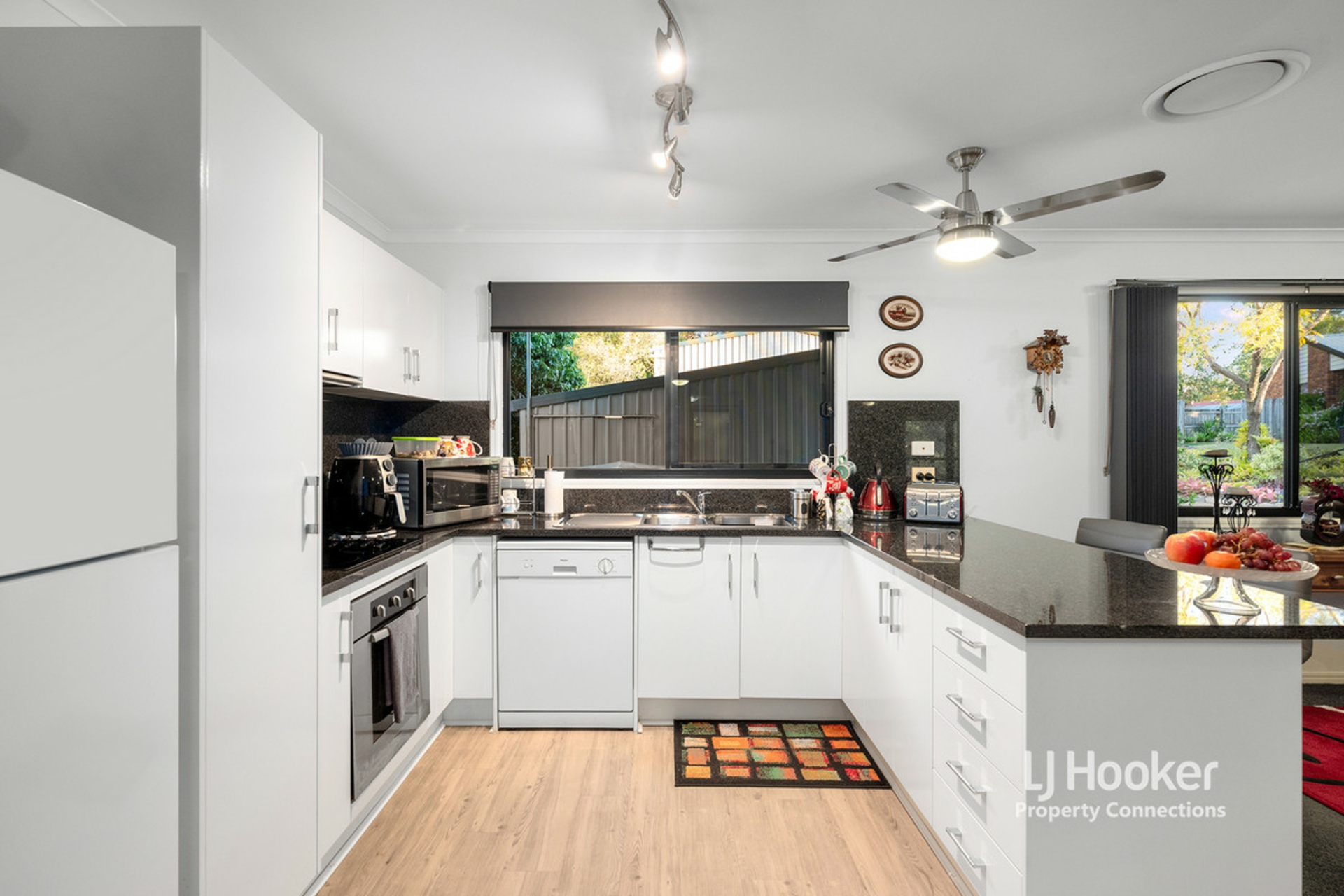 8 Sarah Court, Eatons Hill