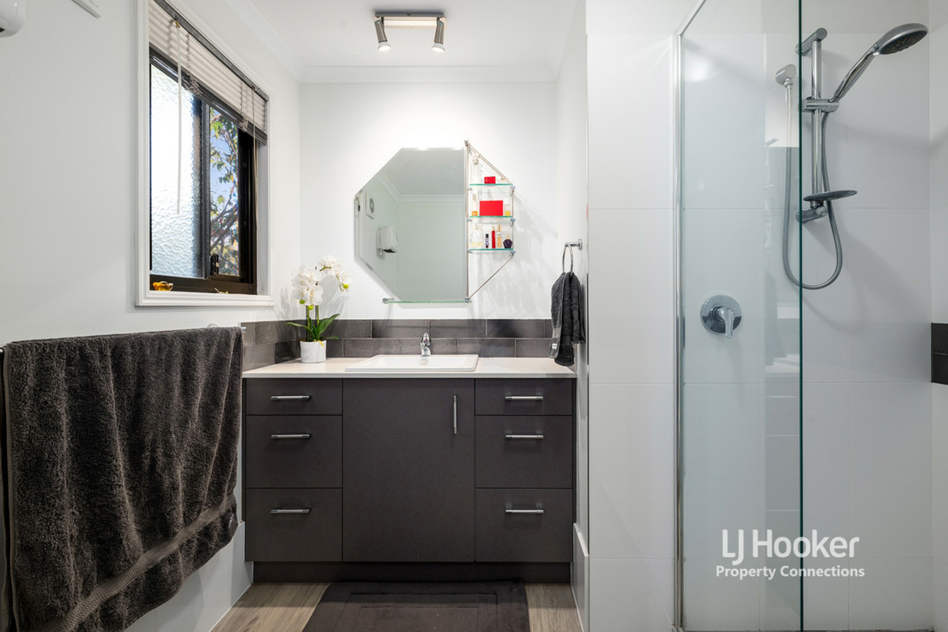 8 Sarah Court, Eatons Hill