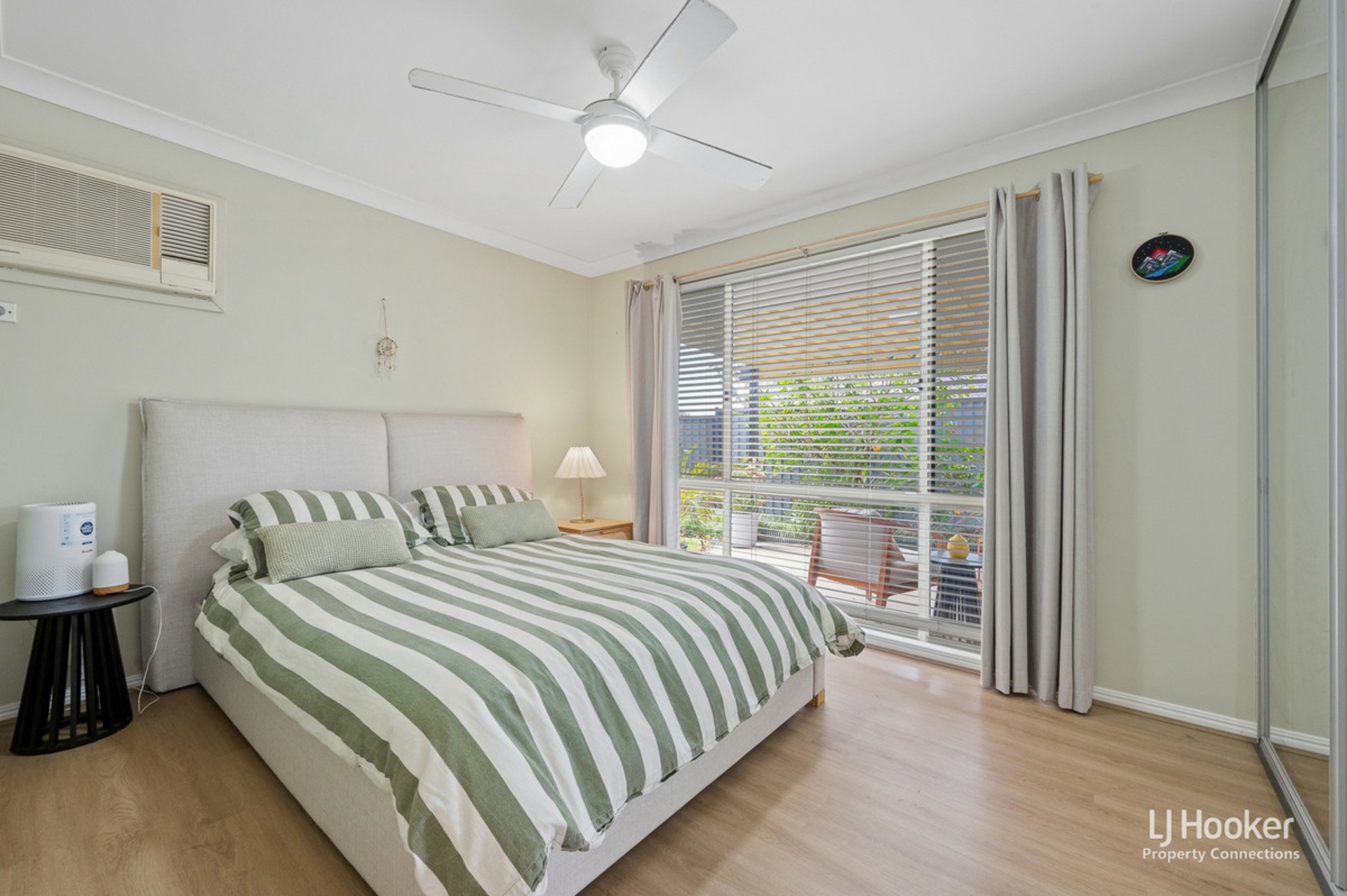 12 Augustins Crescent — photo 13 of 26
