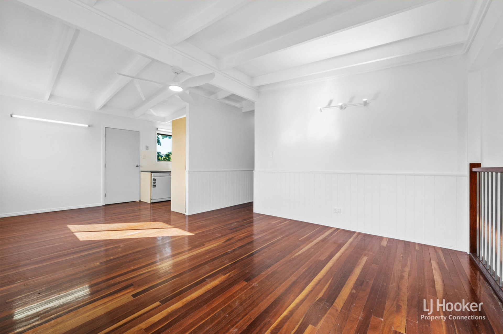 377 Leitchs Road — photo 8 of 23