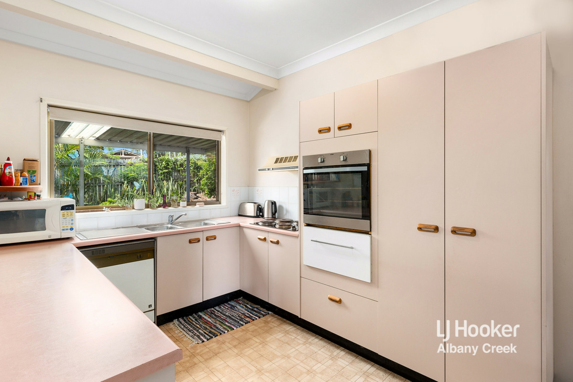 22 Flamingo Drive — photo 4 of 11