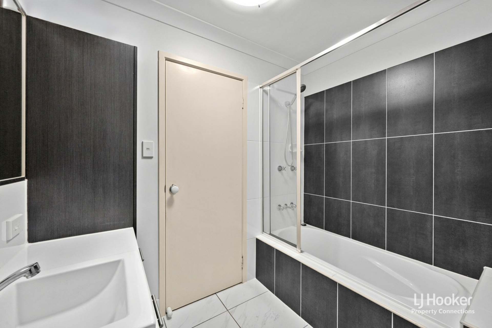 26/1 Gumview Street — photo 12 of 18